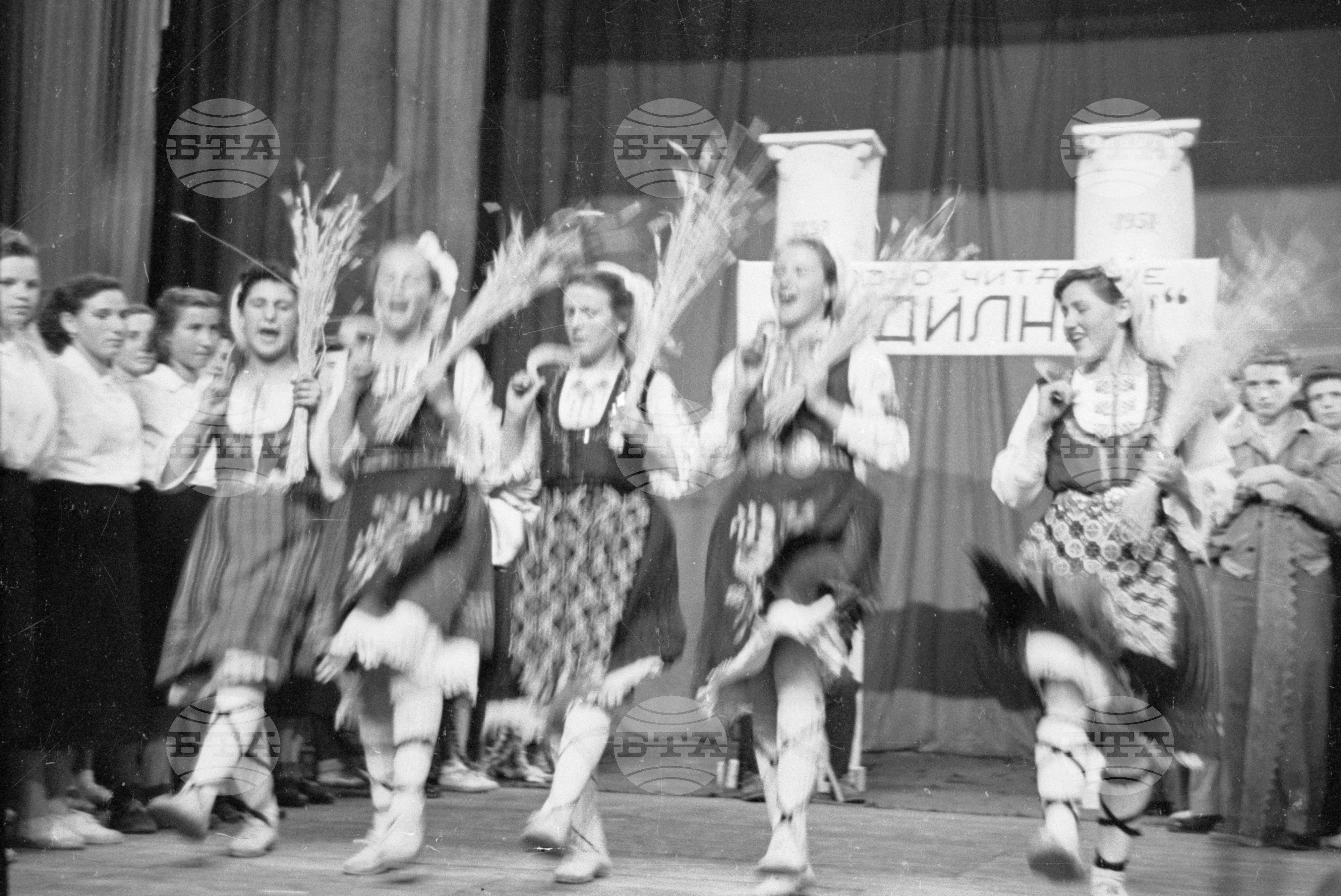 Окръжен преглед на художествената самодейност, 1951