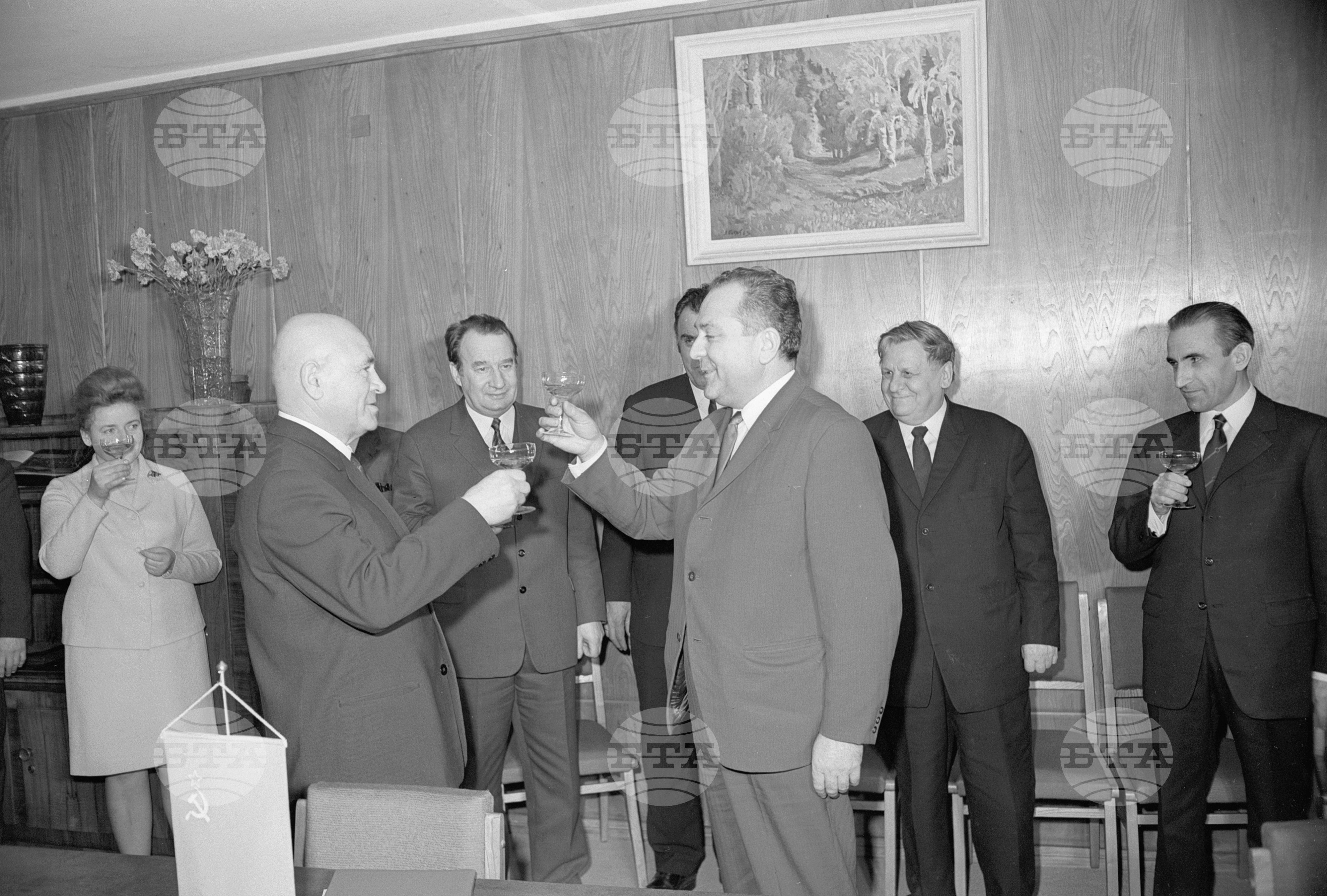 Подписване на протоколи между СССР и НРБ