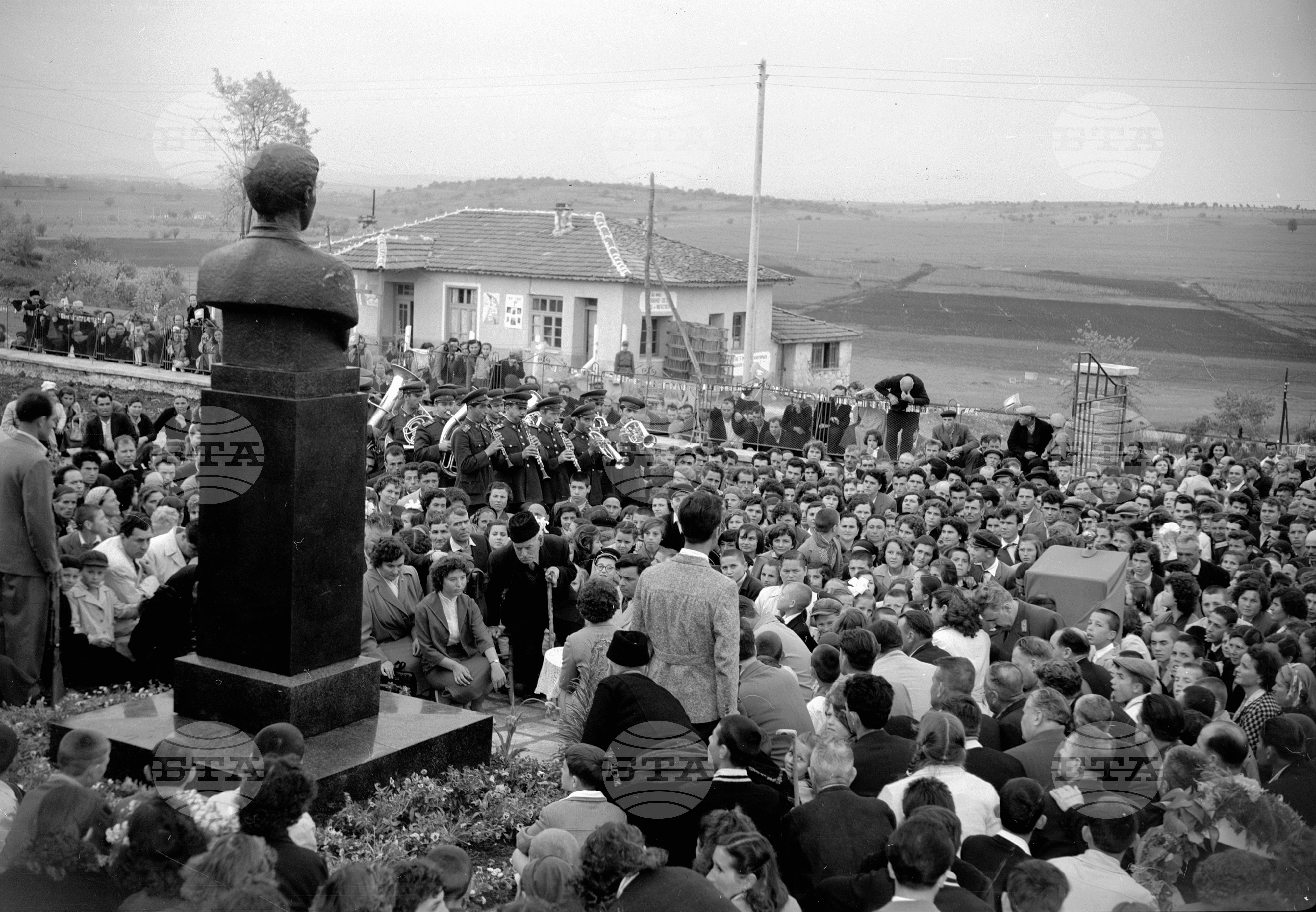 Откриване паметника - Парк на партизанина Нейко Запрянов, село Самуилово, Старозагорски окръг част 2