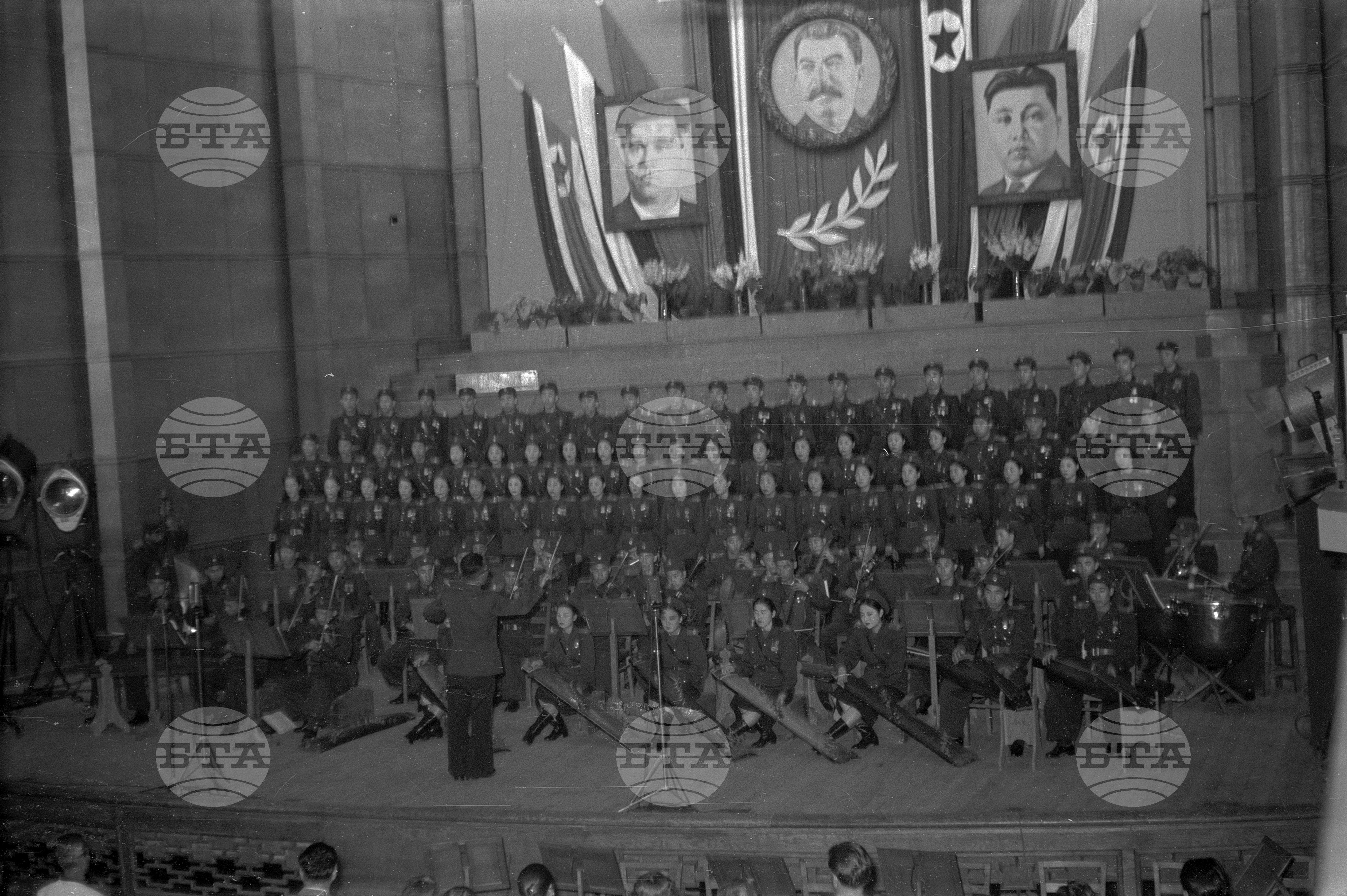 Ансамбъл за песни и танци при Корейската народна армия в България - 1953 година