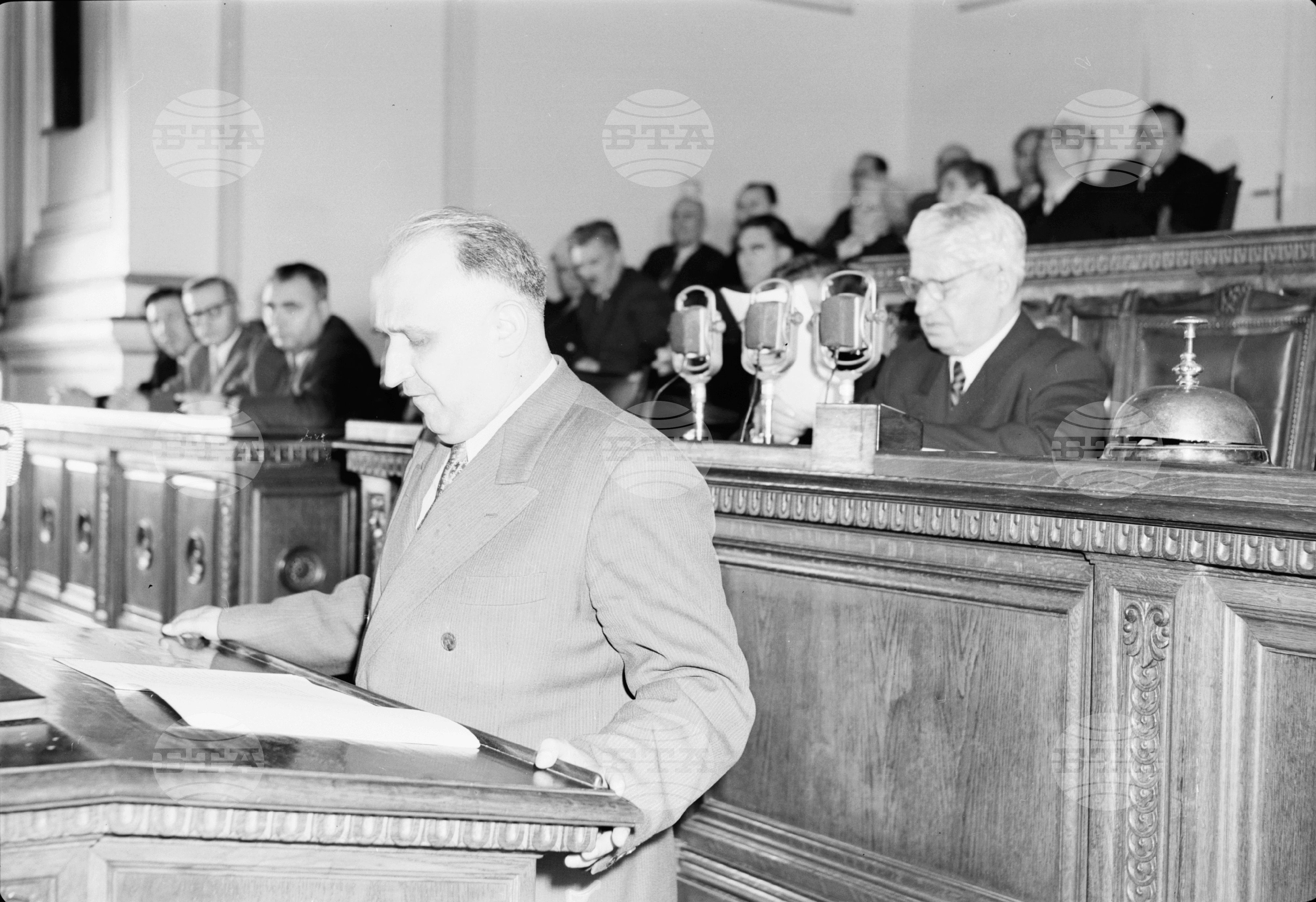 Първа извънредна сесия на III-то Народно събрание