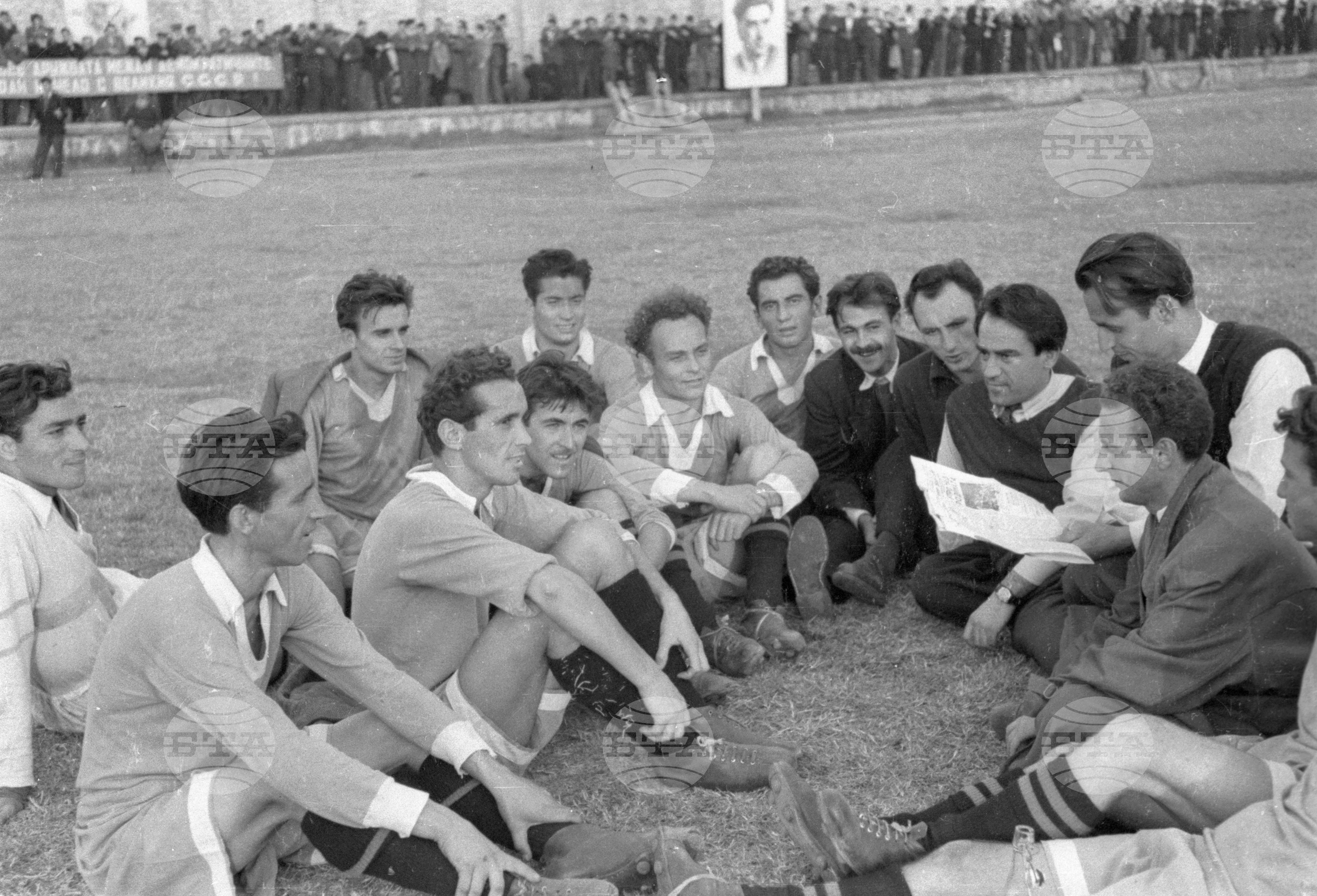 Локомотив Пловдив срещу ЦДНА (ЦСКА) - Петър Михайлов от отбора на ЦДНА, 1951