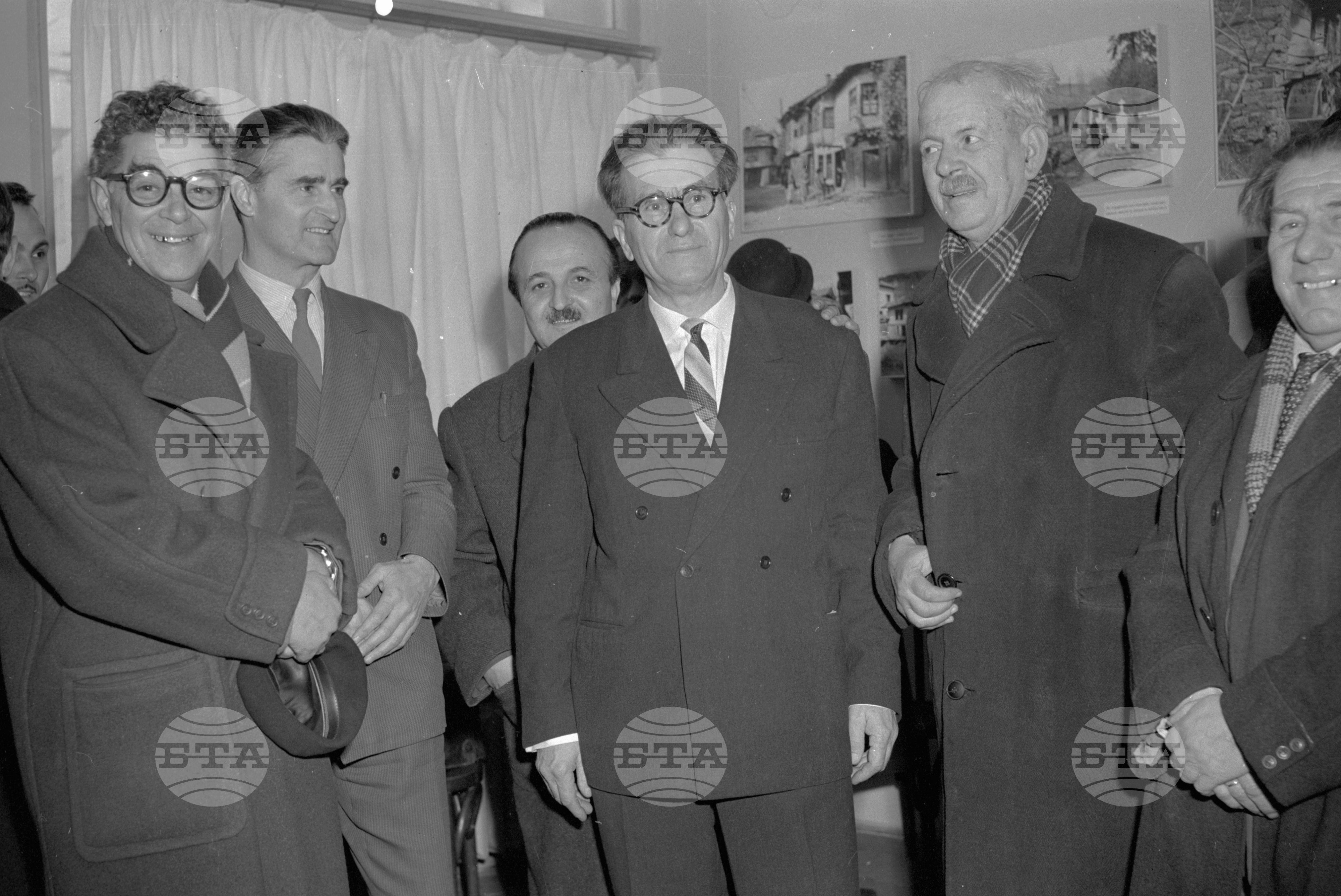 Откриване на юбилейна изложба на художника и фотограф Симеон Ненов част 2