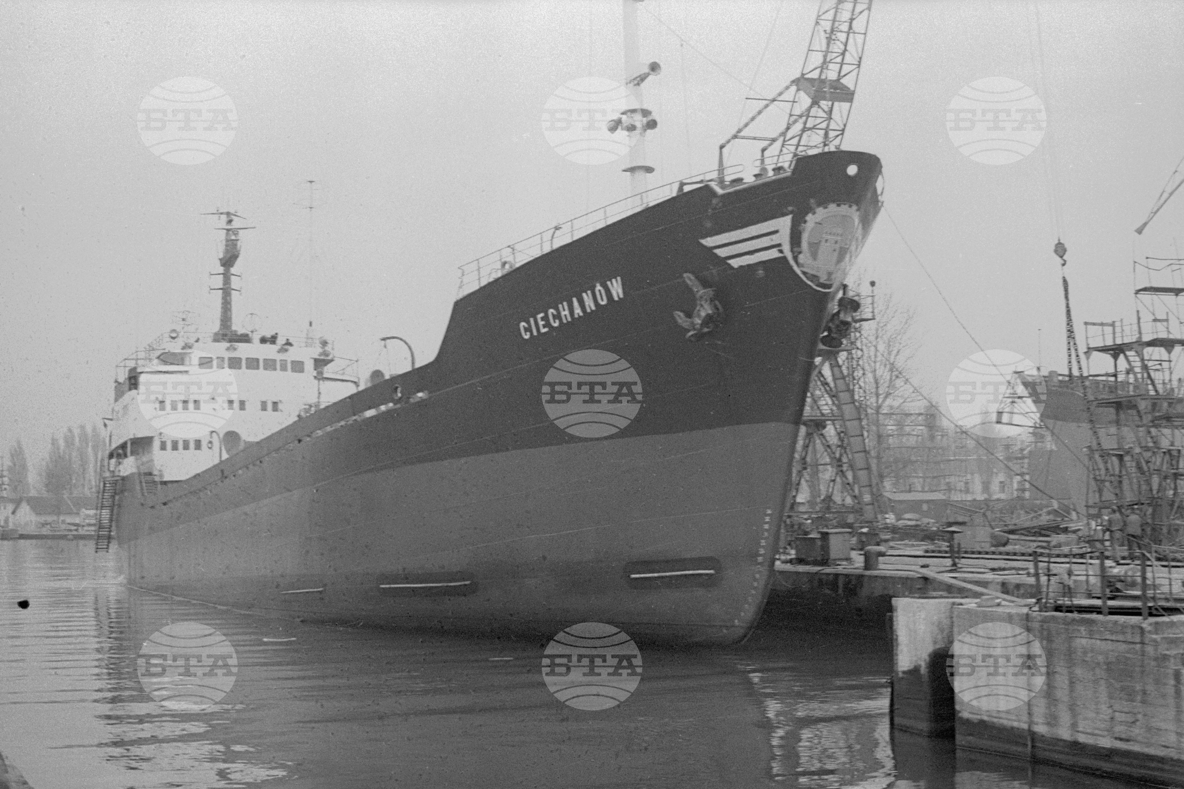 В корабостроителния завод "Георги Димитров" - 1970 година