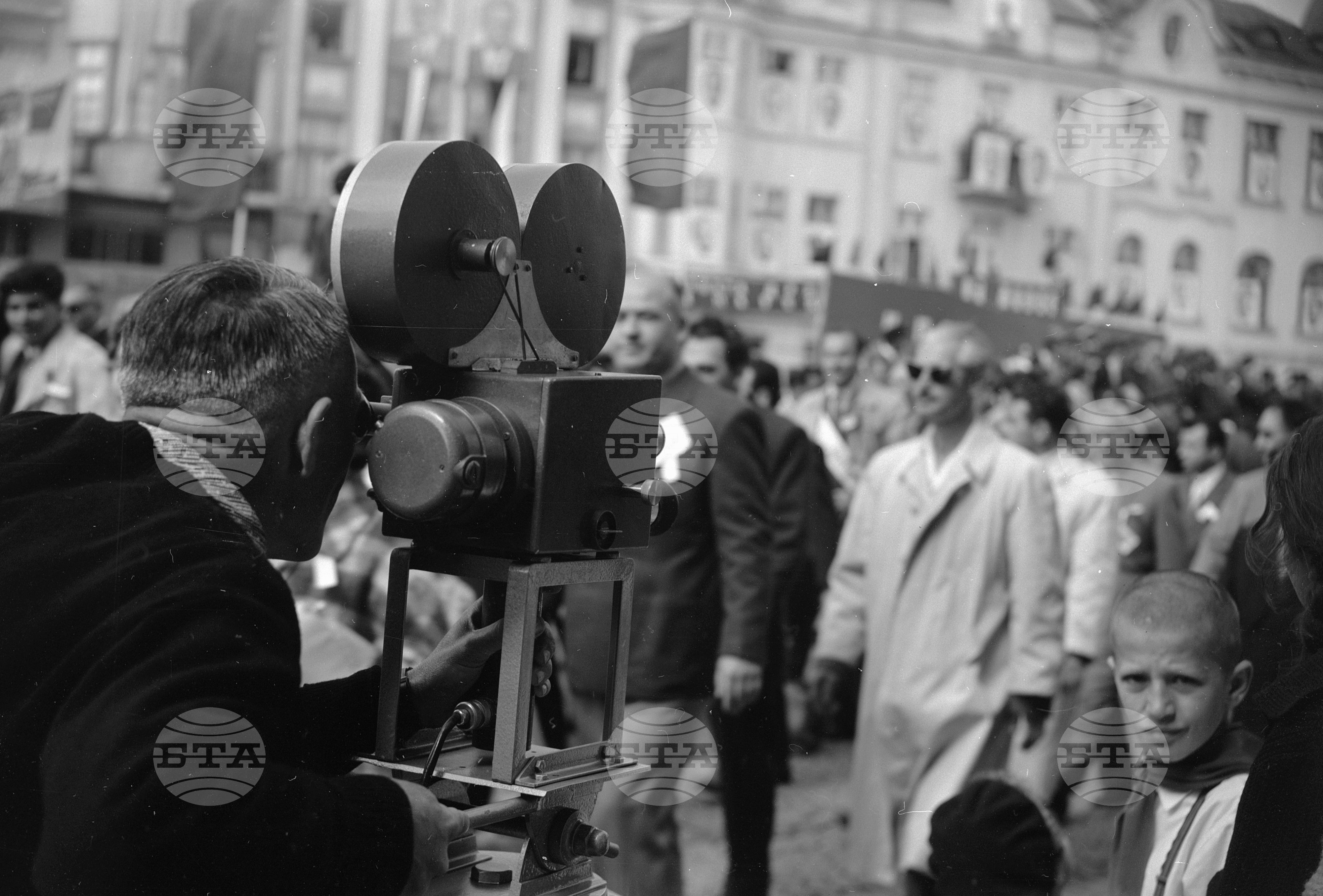 Първомайската манифестация на трудещите се в Плевен 1962г. част 3