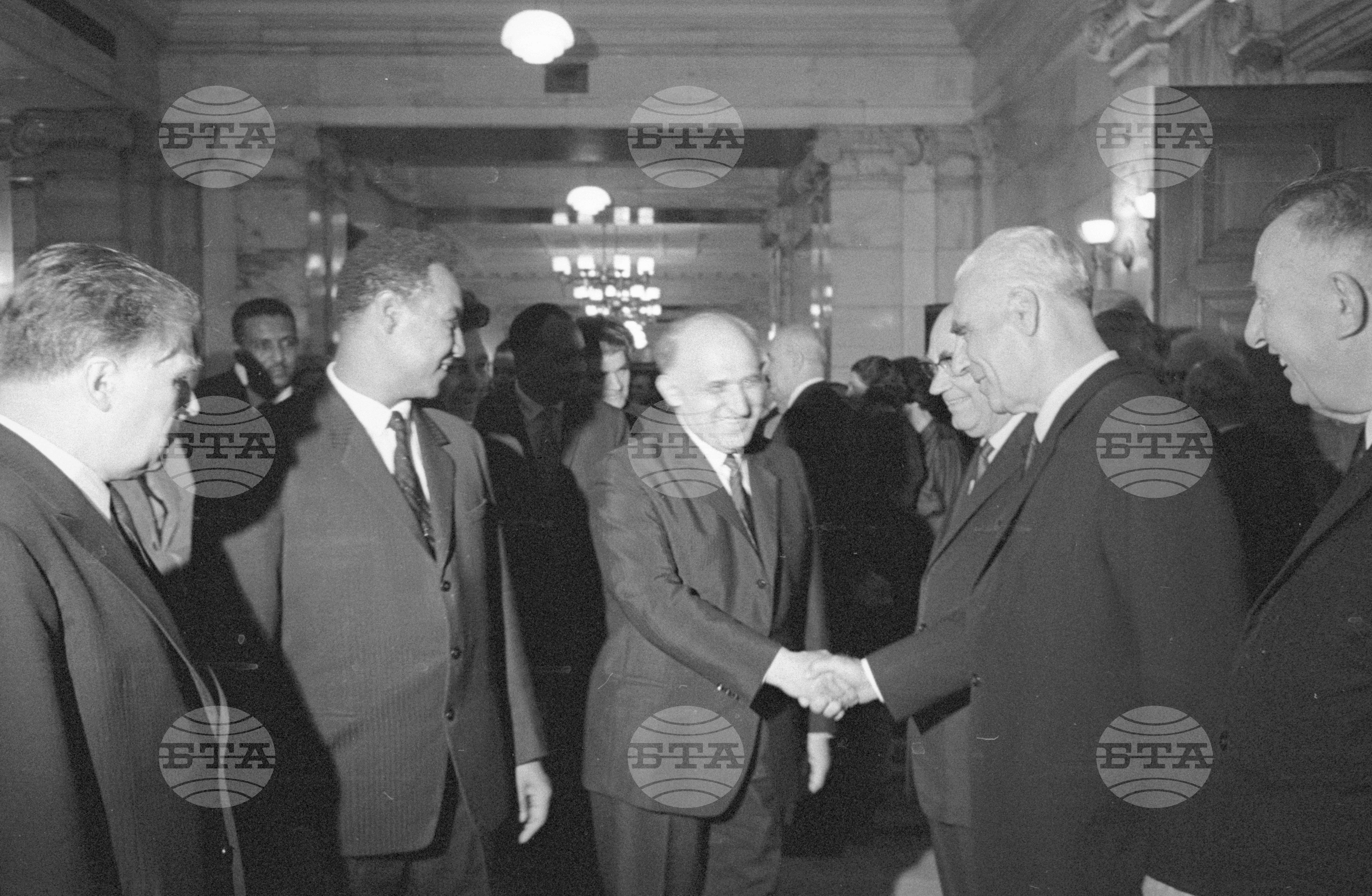 Генерал-майор Джафаар Мохамед Нимейри на посещение в България - част 3