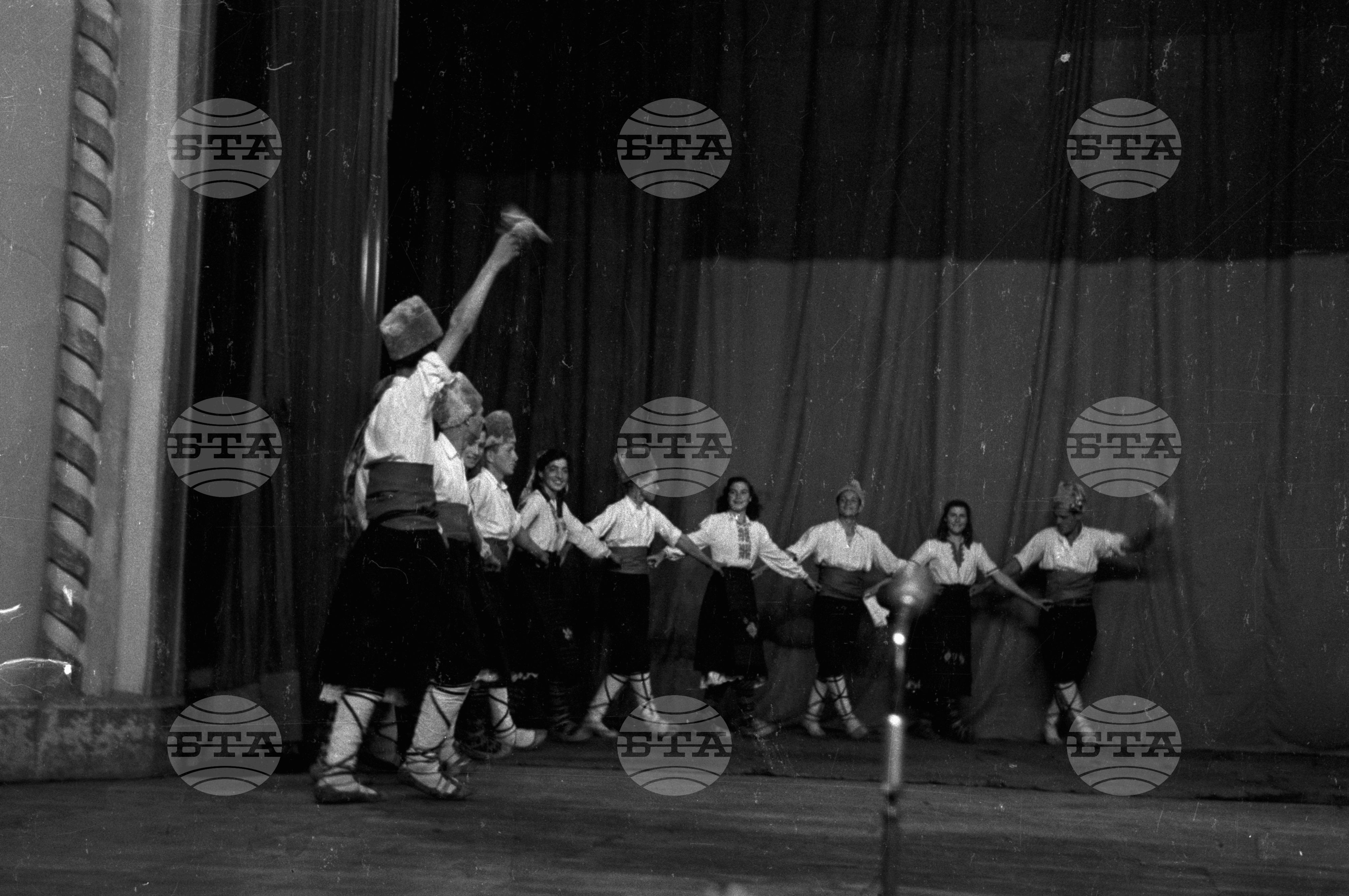 Окръжен преглед на художествената самодейност, 1951