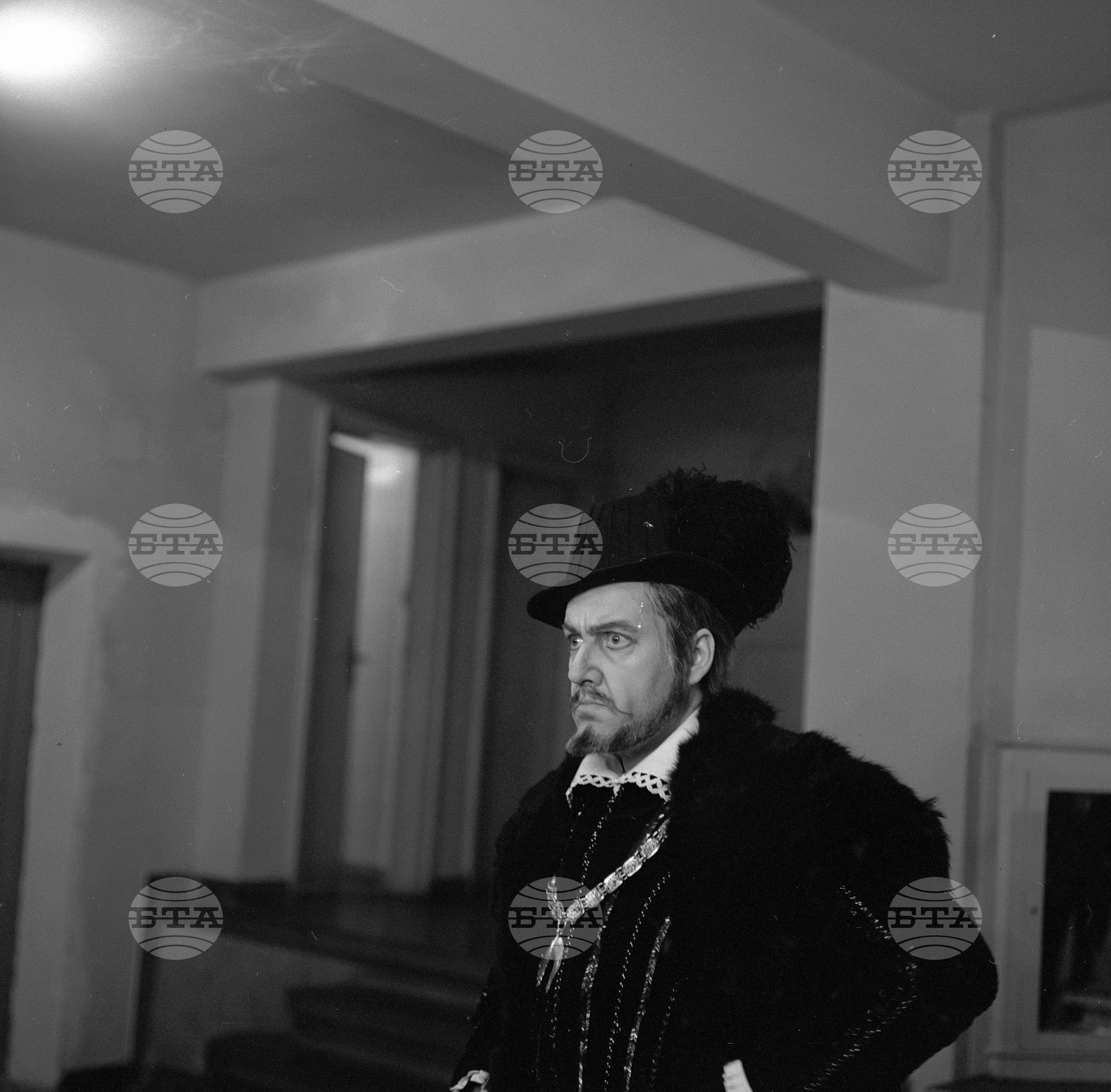 Николай Гяуров в операта "Дон Карлос"от Джузепе Верди