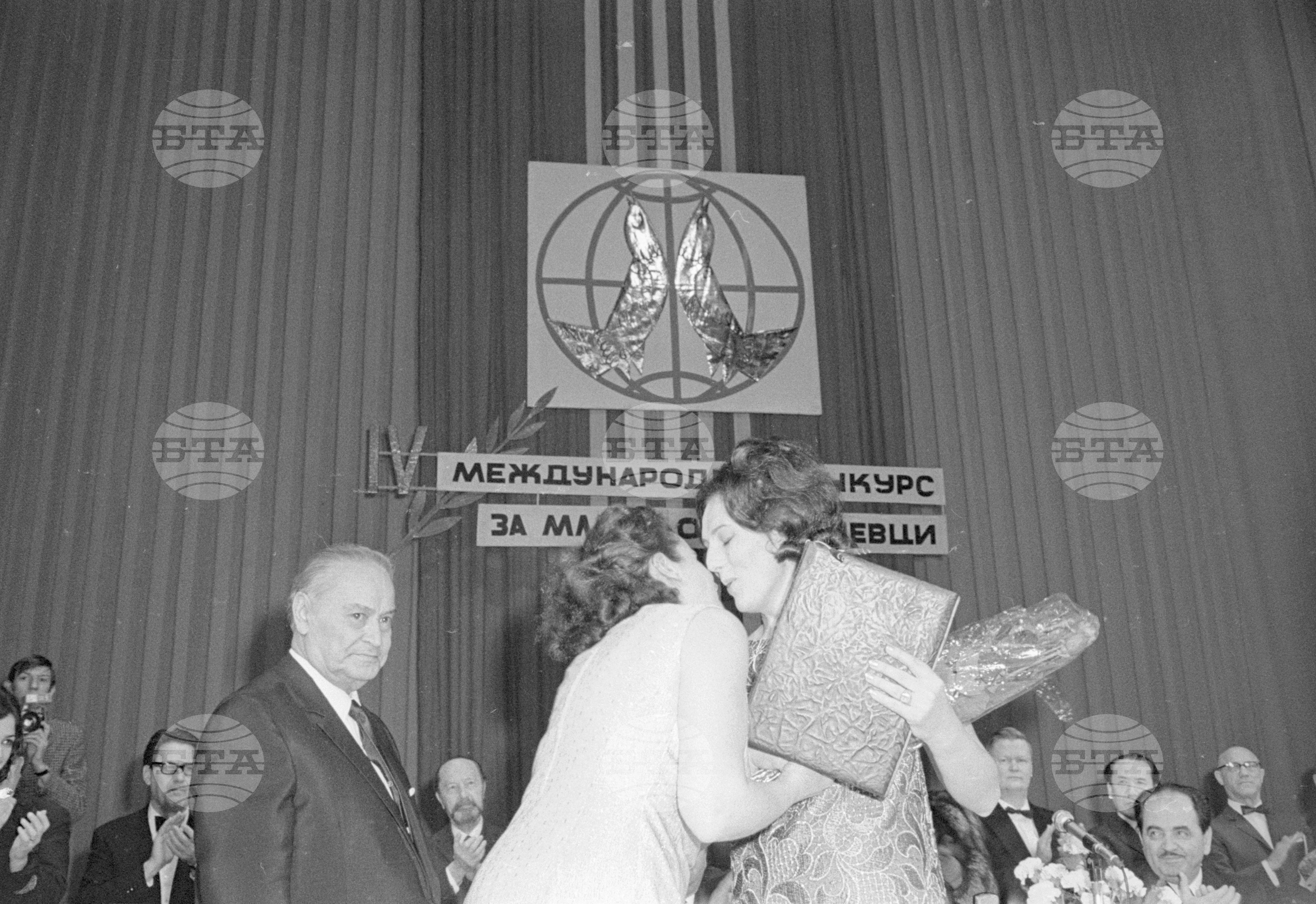 IV международен конкурс за млади оперни певци - част 7