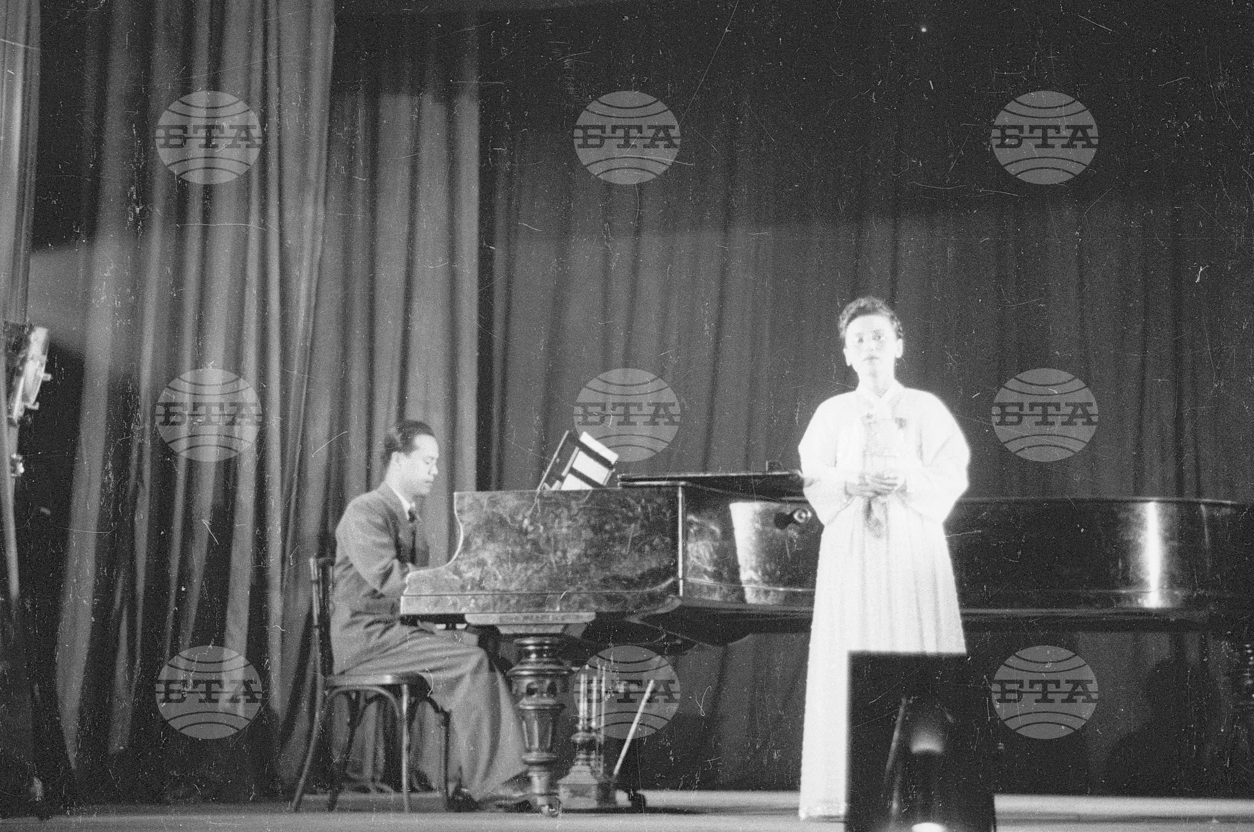 Корейски ансамбъл в Пловдив, 1951