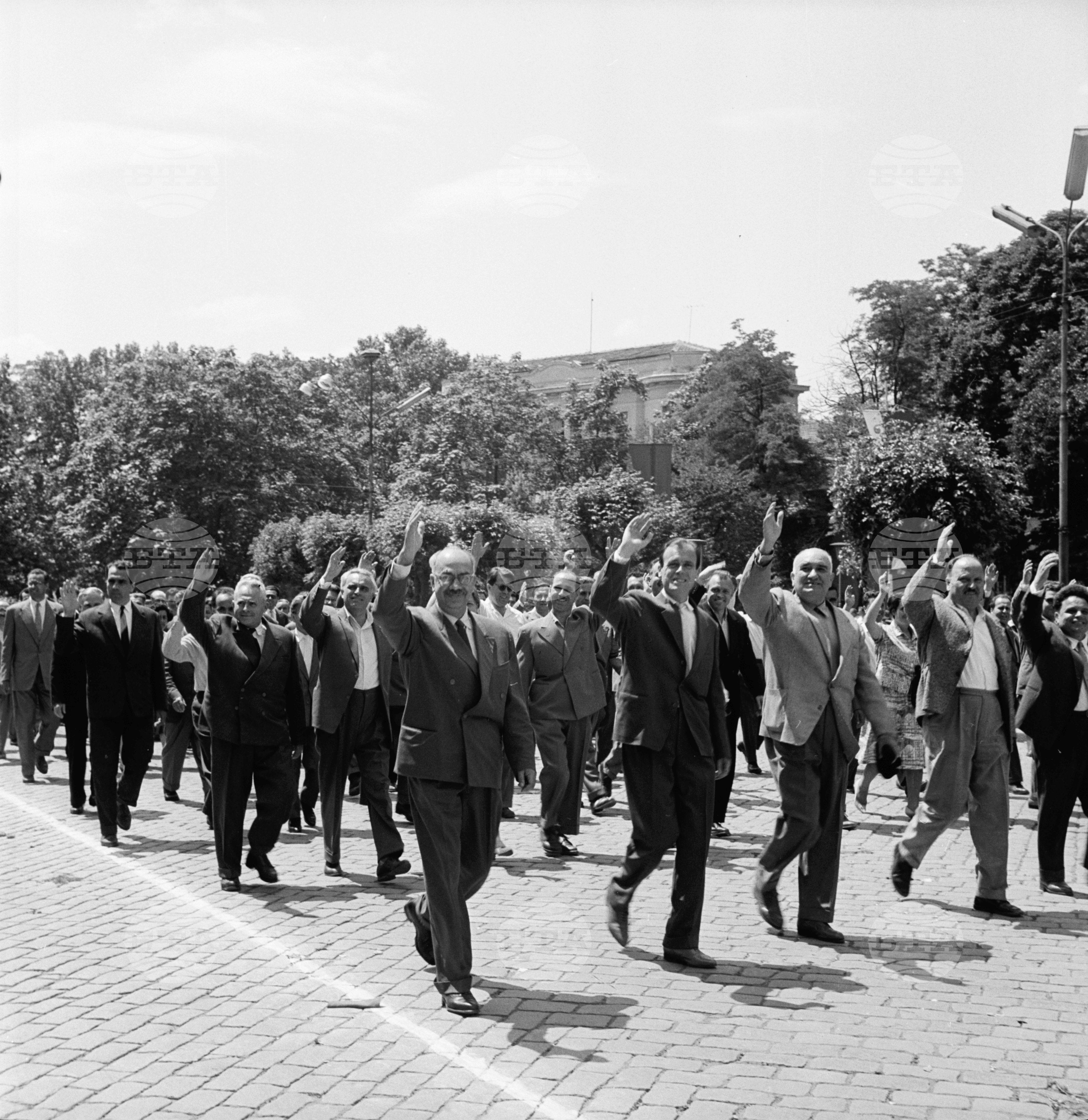 Манифестация на учащите в Пловдив по случай Деня на Славянската писменост, култура и печат - 24 май