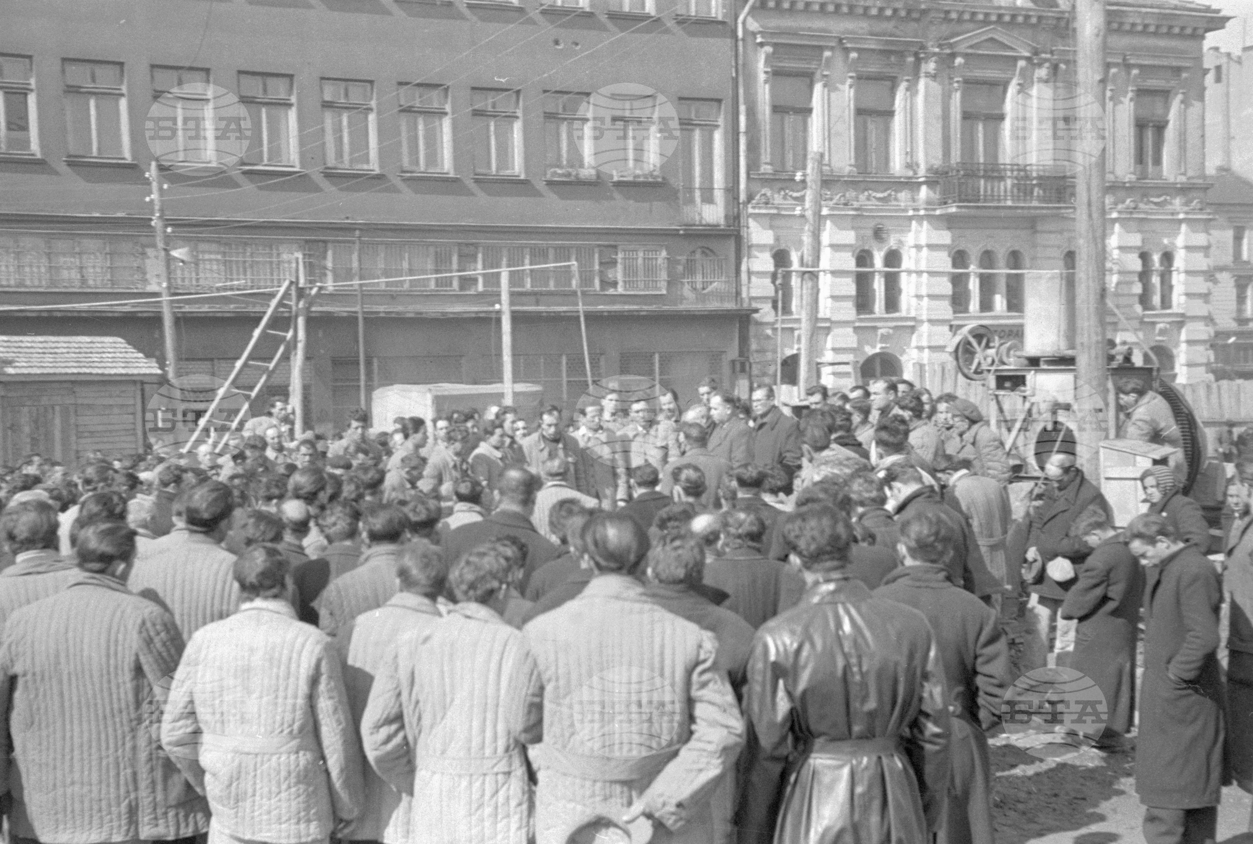 Траурен митинг по случай смъртта на Йосиф Висарионович Сталин