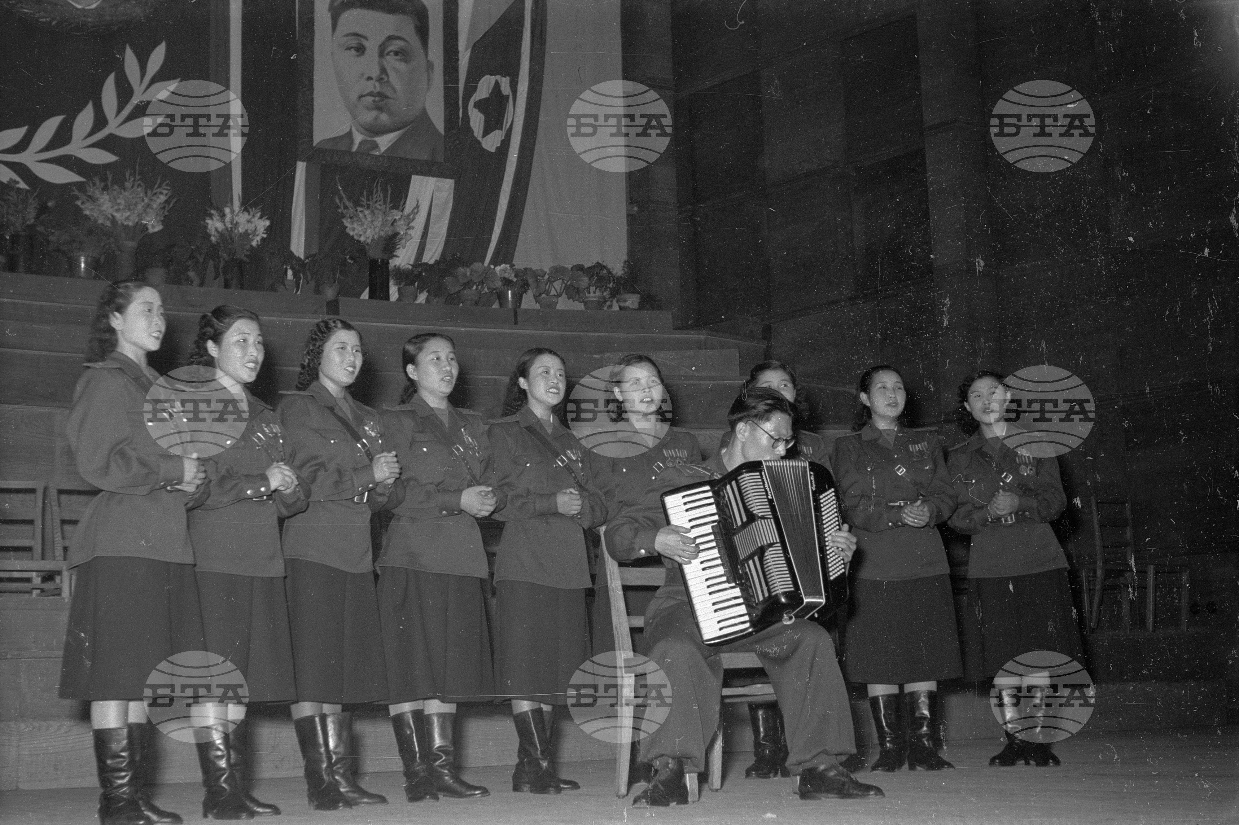Ансамбъл за песни и танци при Корейската народна армия в България - 1953 година