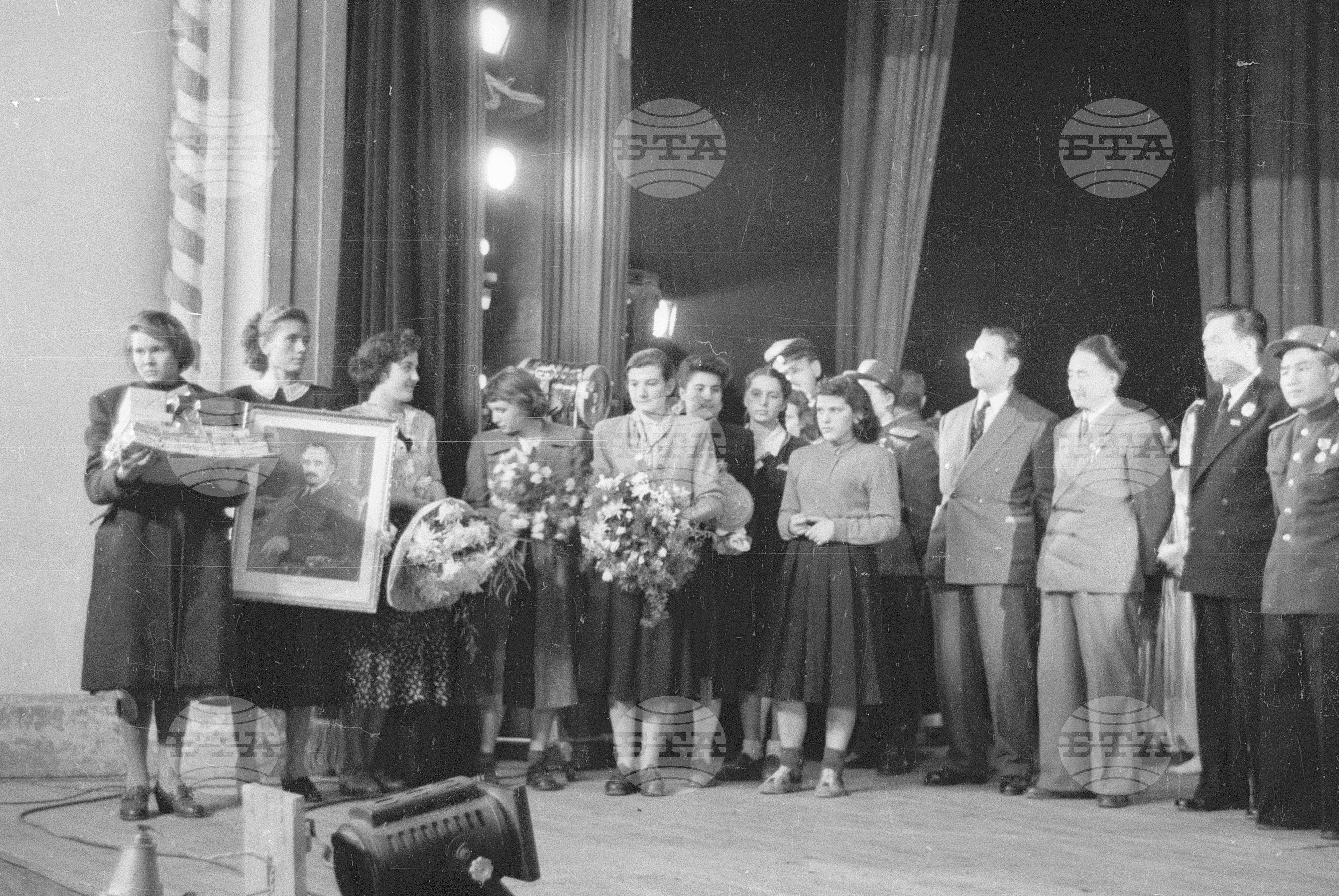 Корейски ансамбъл в Пловдив, 1951