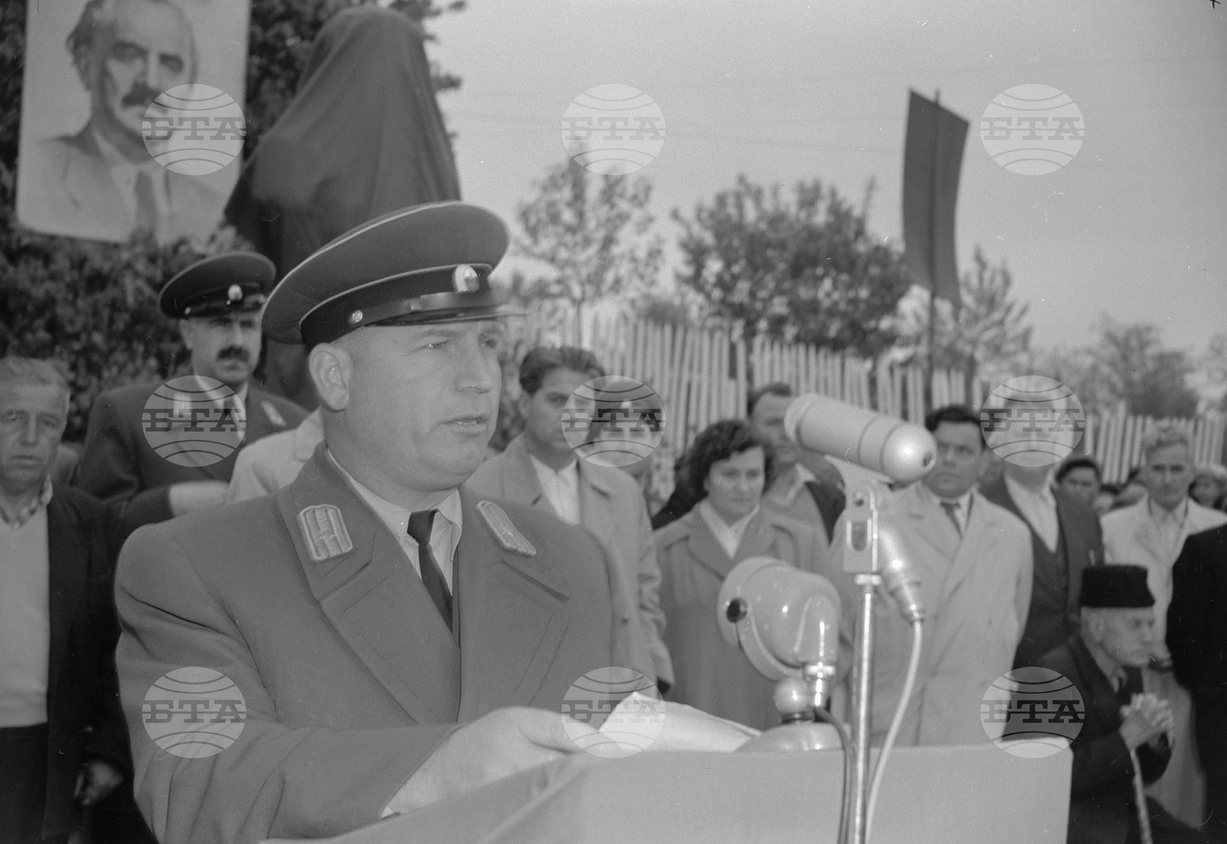 Откриване паметника - Парк на партизанина Нейко Запрянов, село Самуилово, Старозагорски окръг
