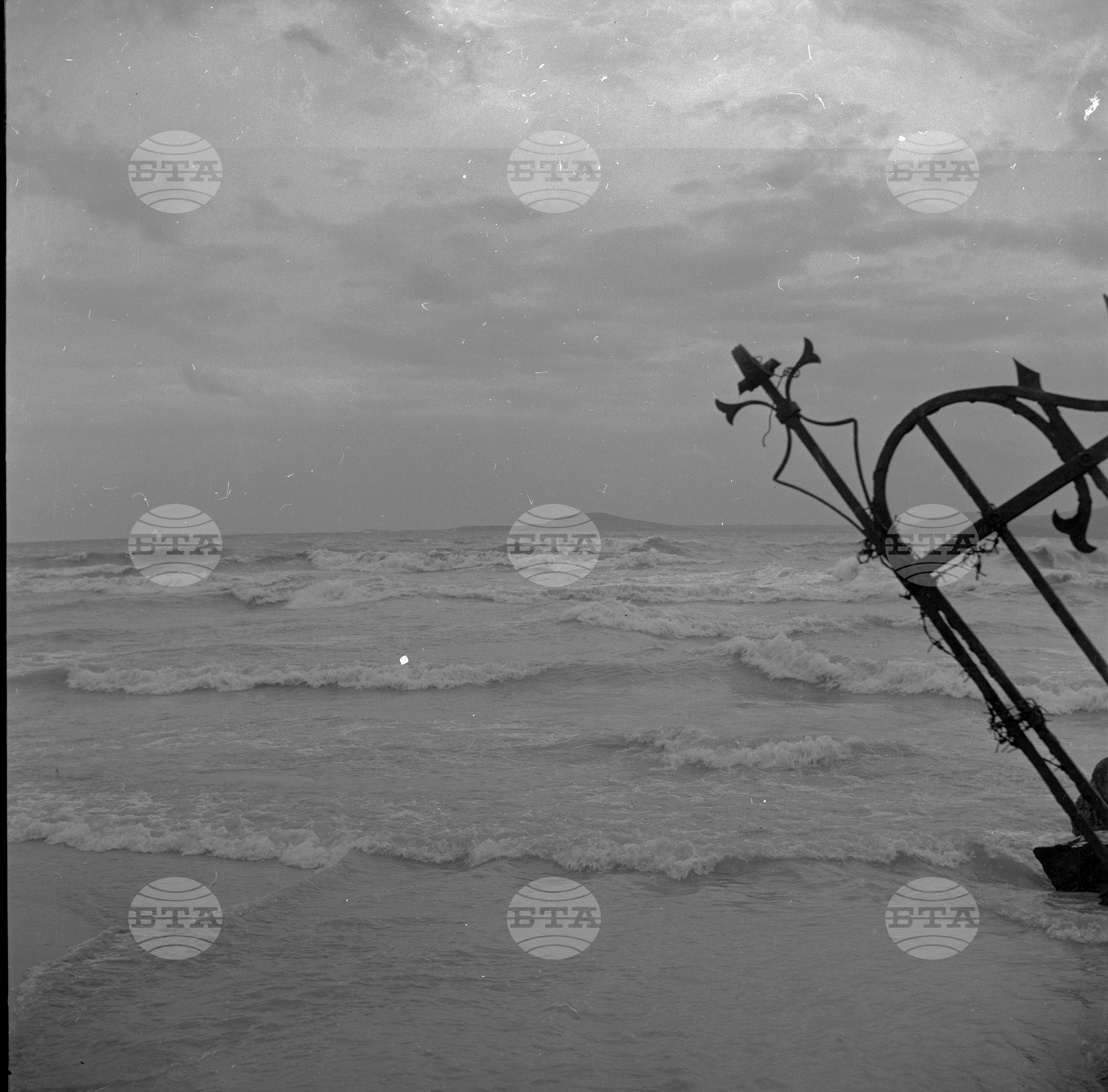 Бурно море край Бургаския залив