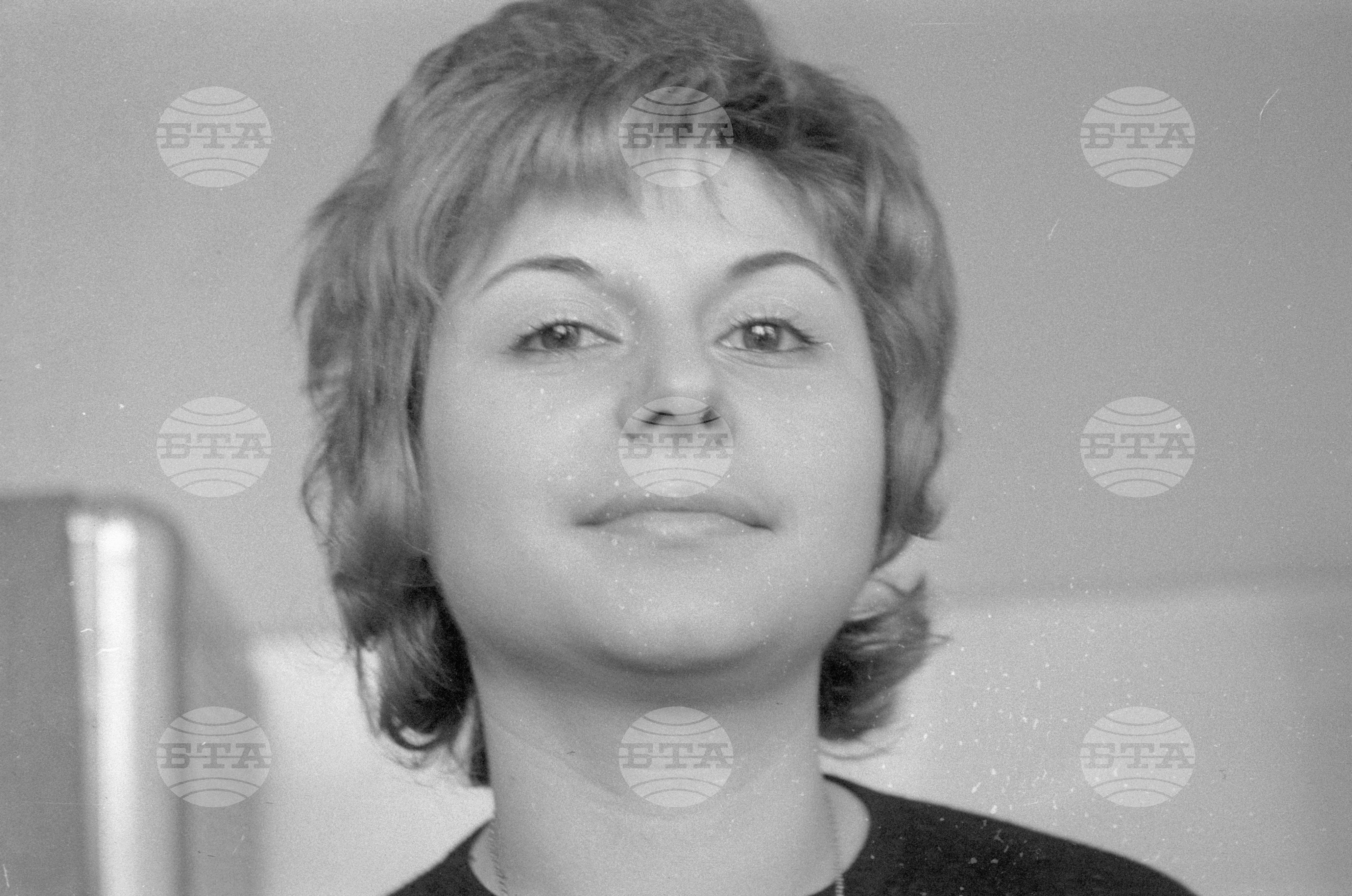 Г.Трайков връчва ордени на военни, на дейци на културата