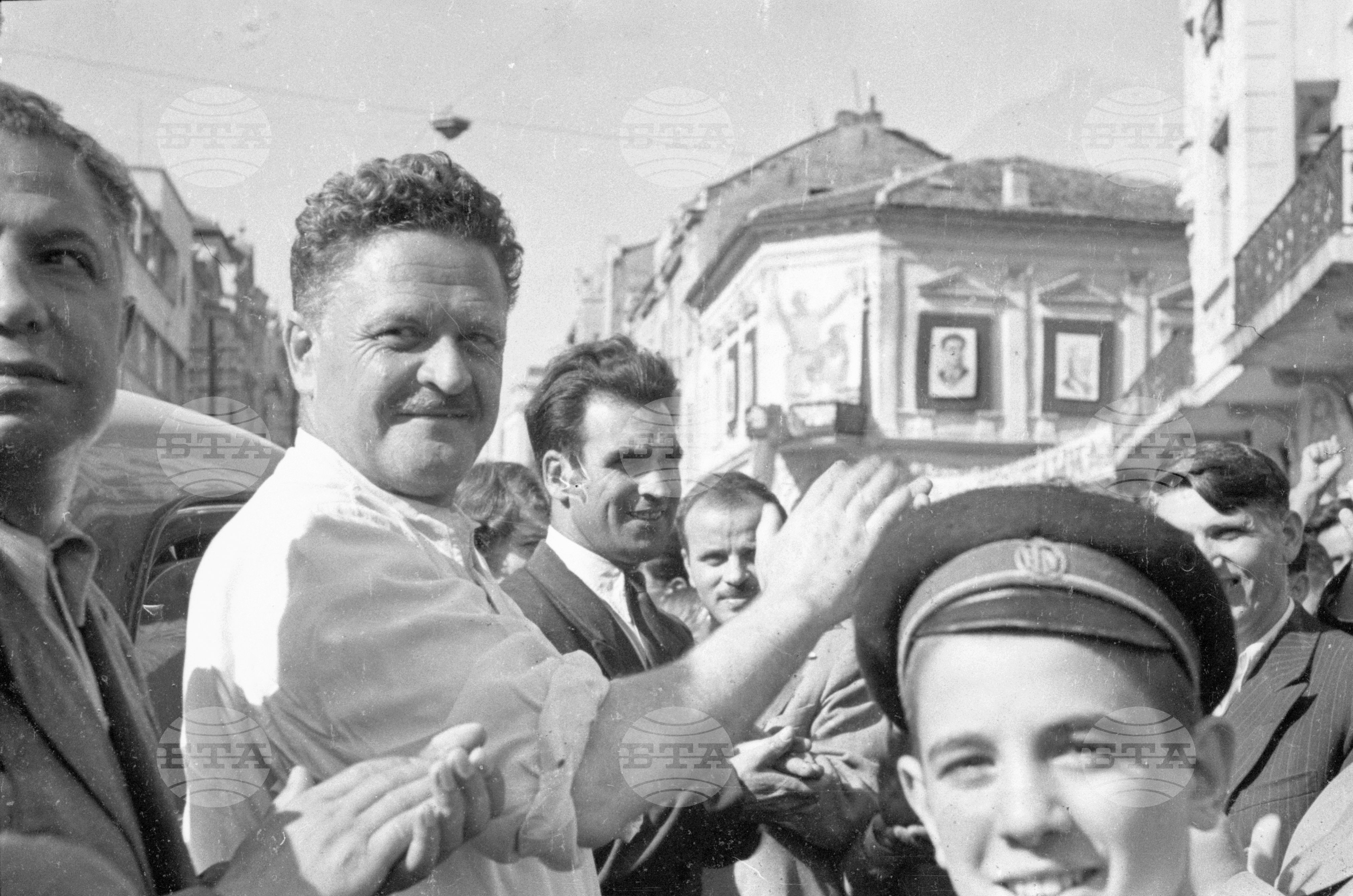 Назъм Хикмет в Пловдив през 1951 година