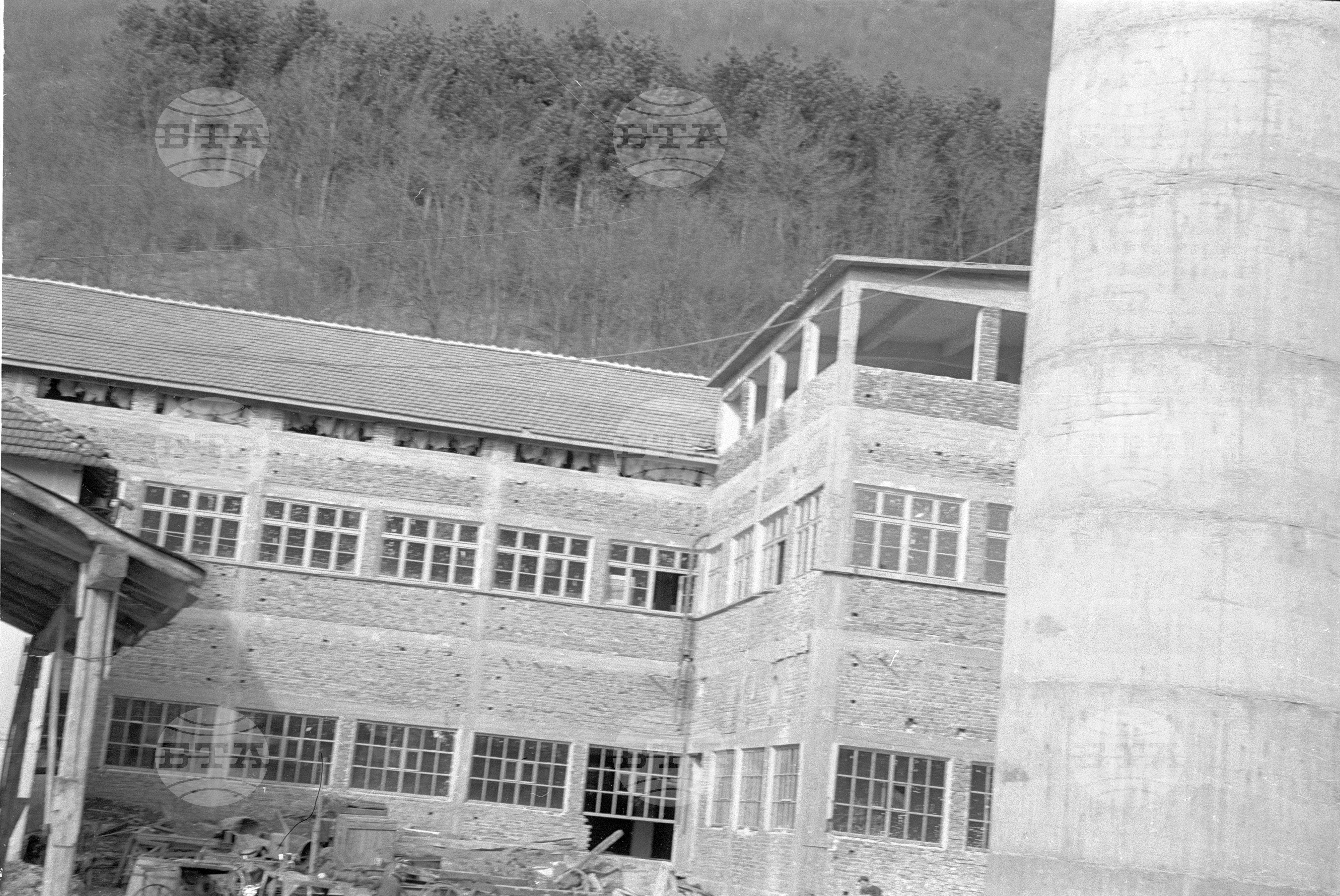 Кожобработваща фабрика "Тодор Диков" - Етрополе се разширява