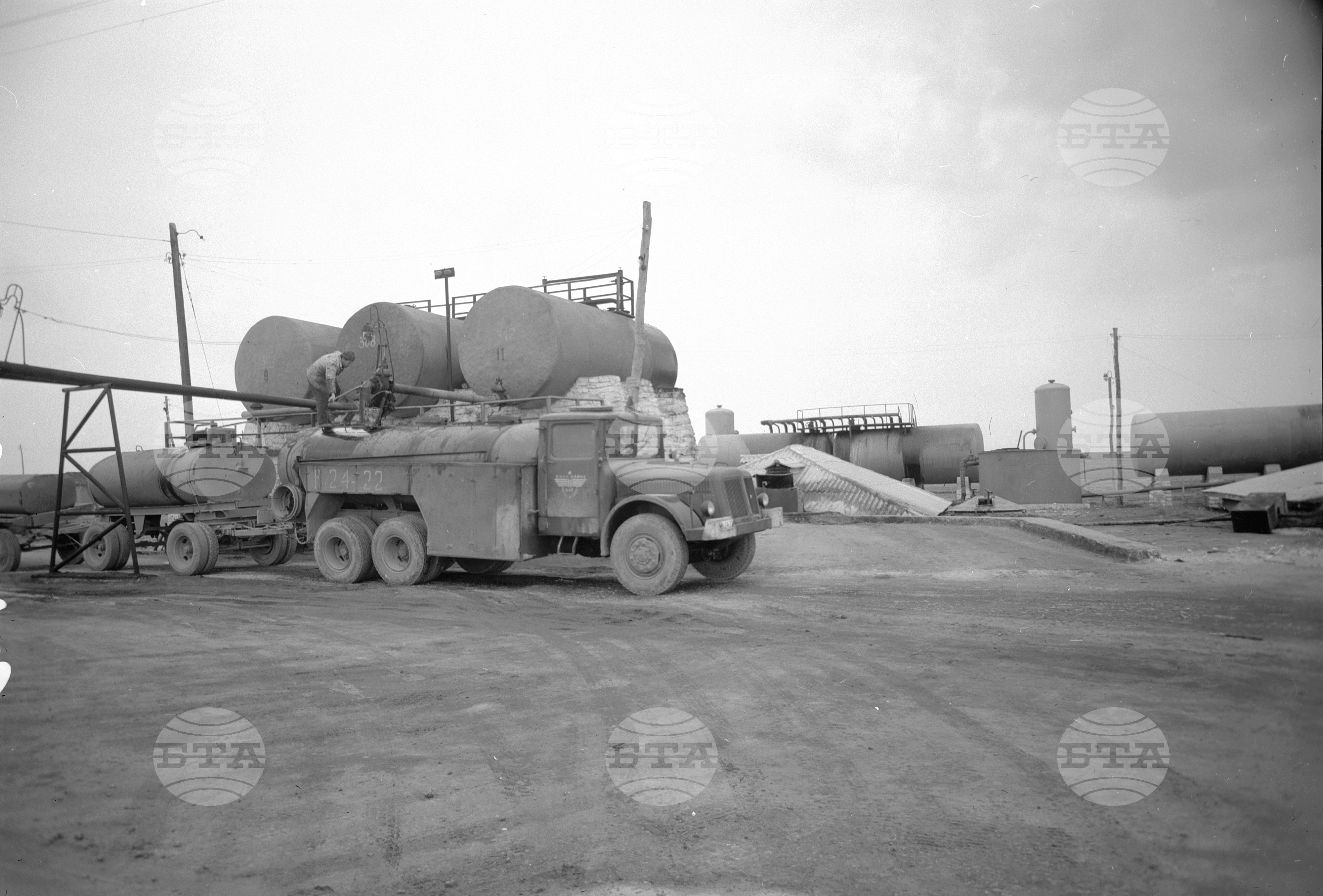 Държавно предприятие за добив на нефт и газ - село Шабла, 1959 година