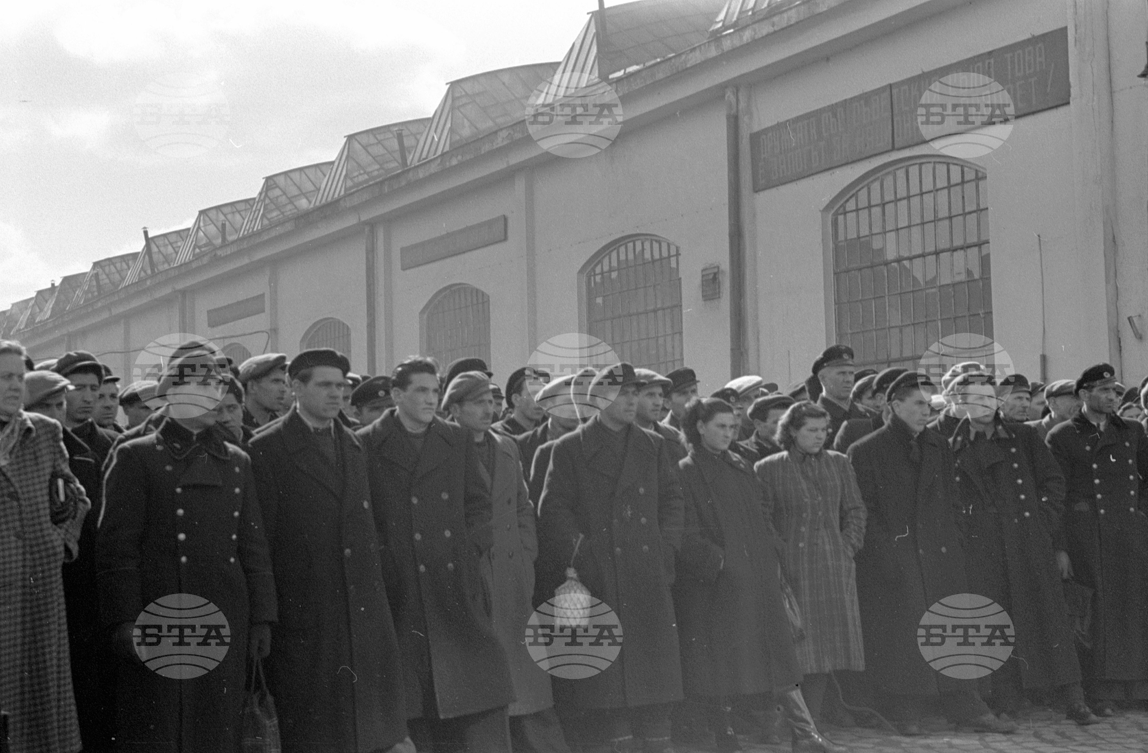 Траурен митинг по случай смъртта на Йосиф Висарионович Сталин
