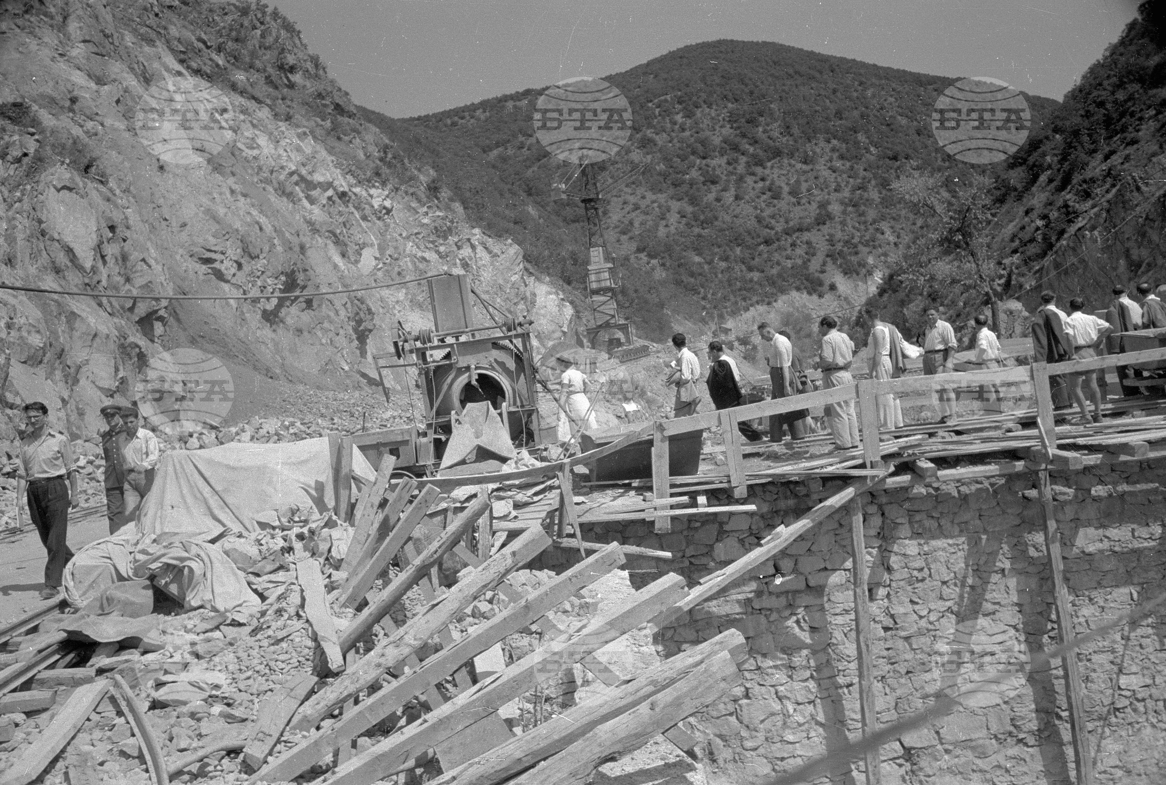 Язовир "Сталин" - снимки от изграждането му през 1952 година
