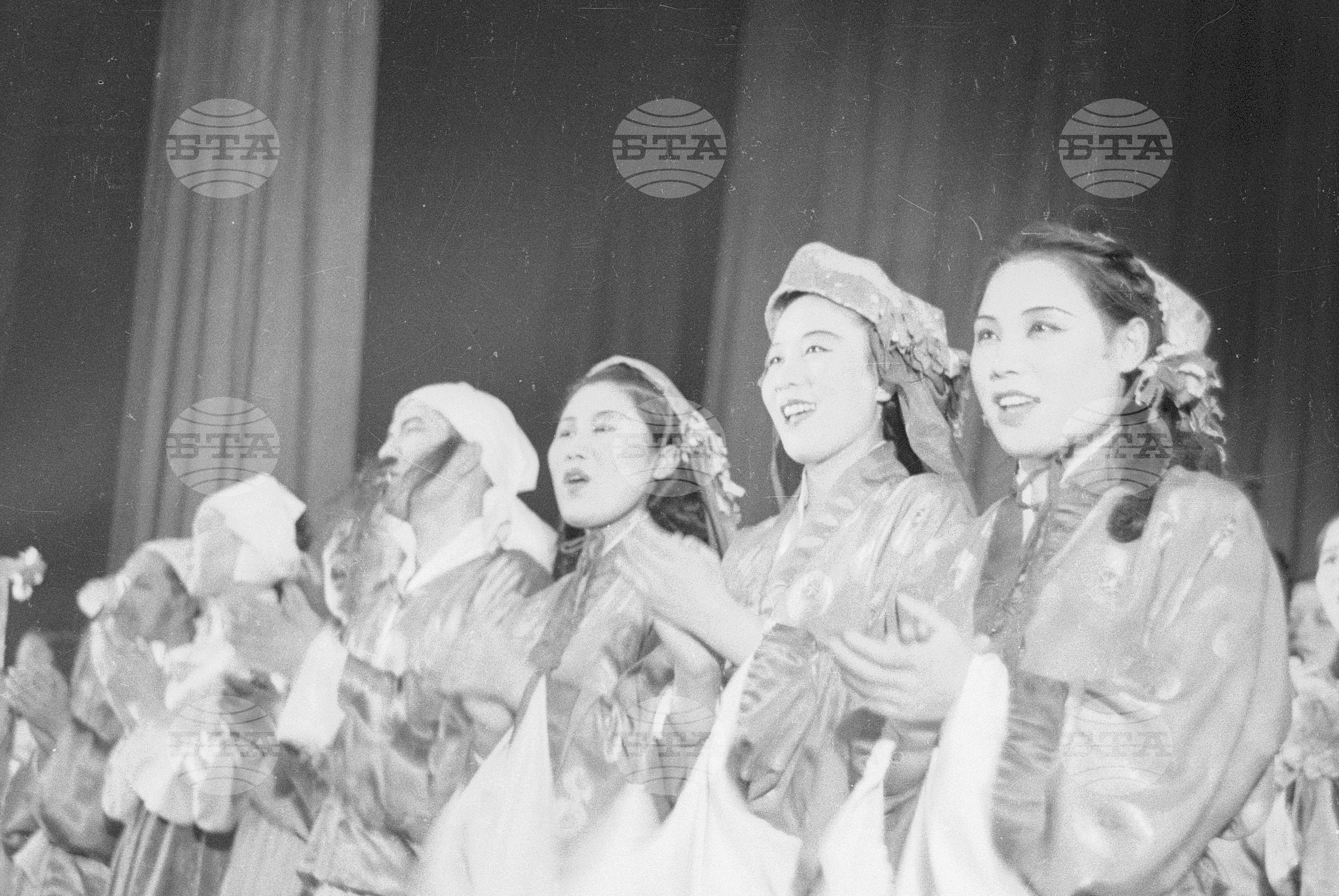 Корейски ансамбъл в Пловдив, 1951