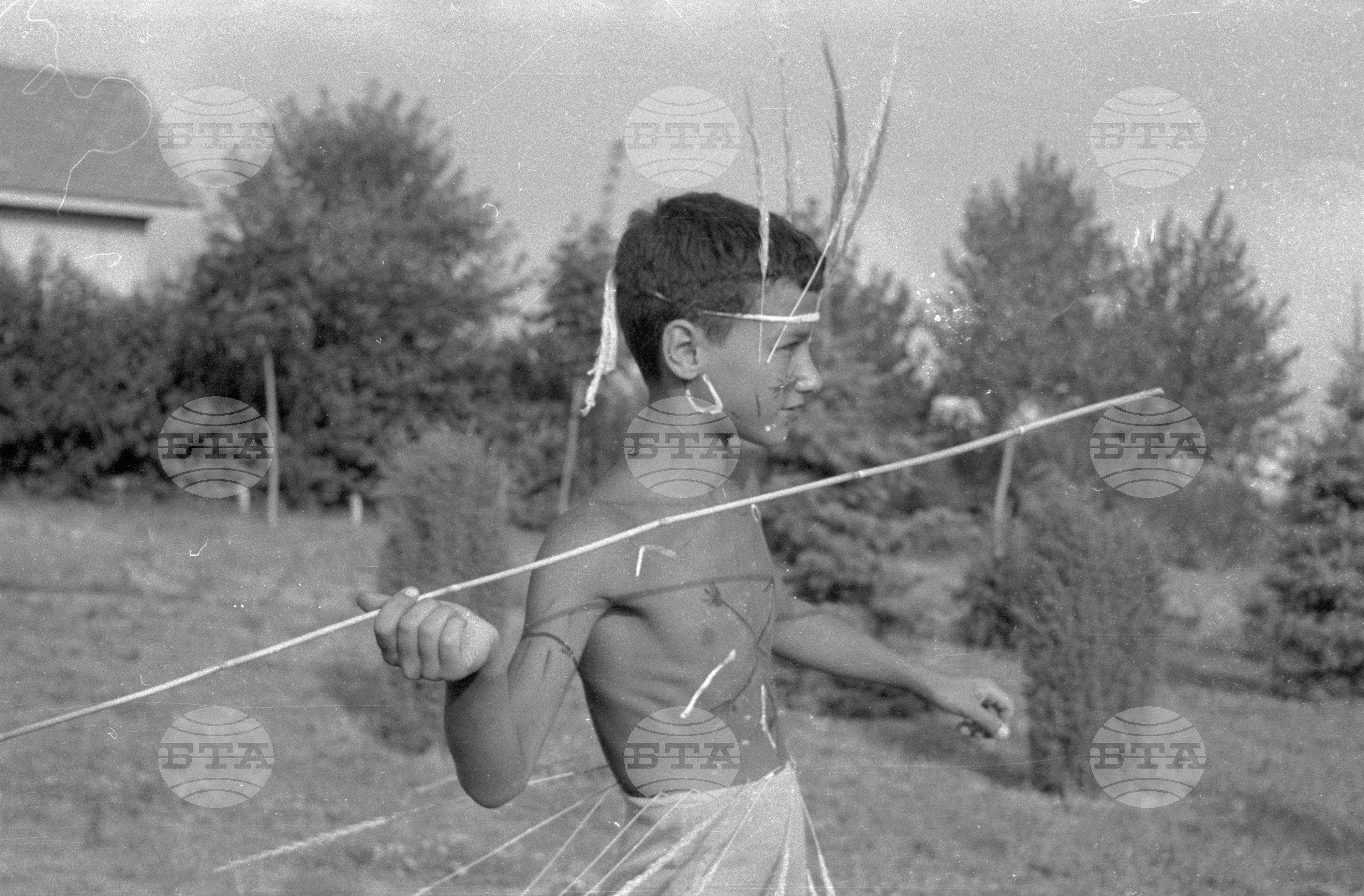 Пионери от Министерството на земеделието на плажа в Несебър 1962г