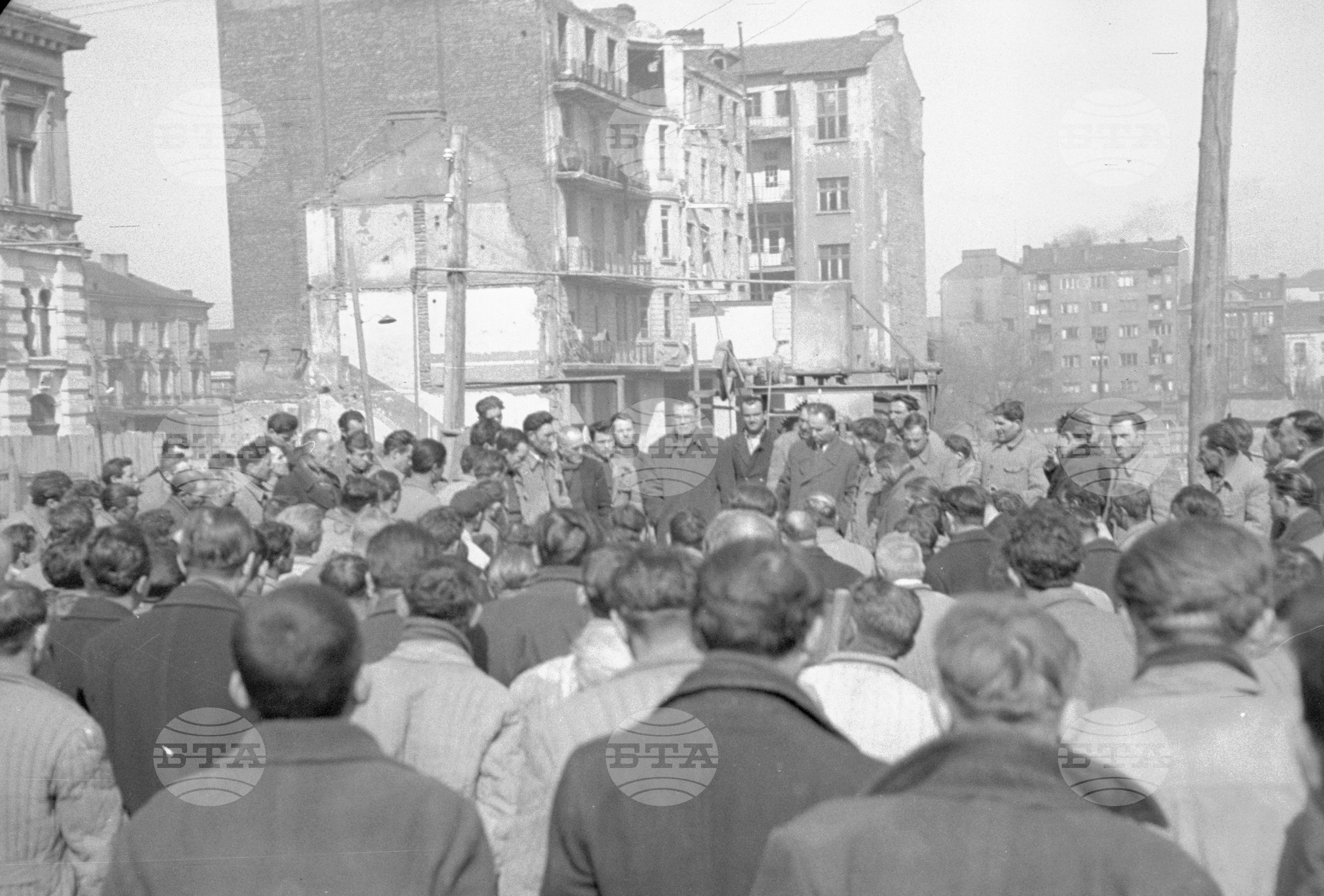 Траурен митинг по случай смъртта на Йосиф Висарионович Сталин
