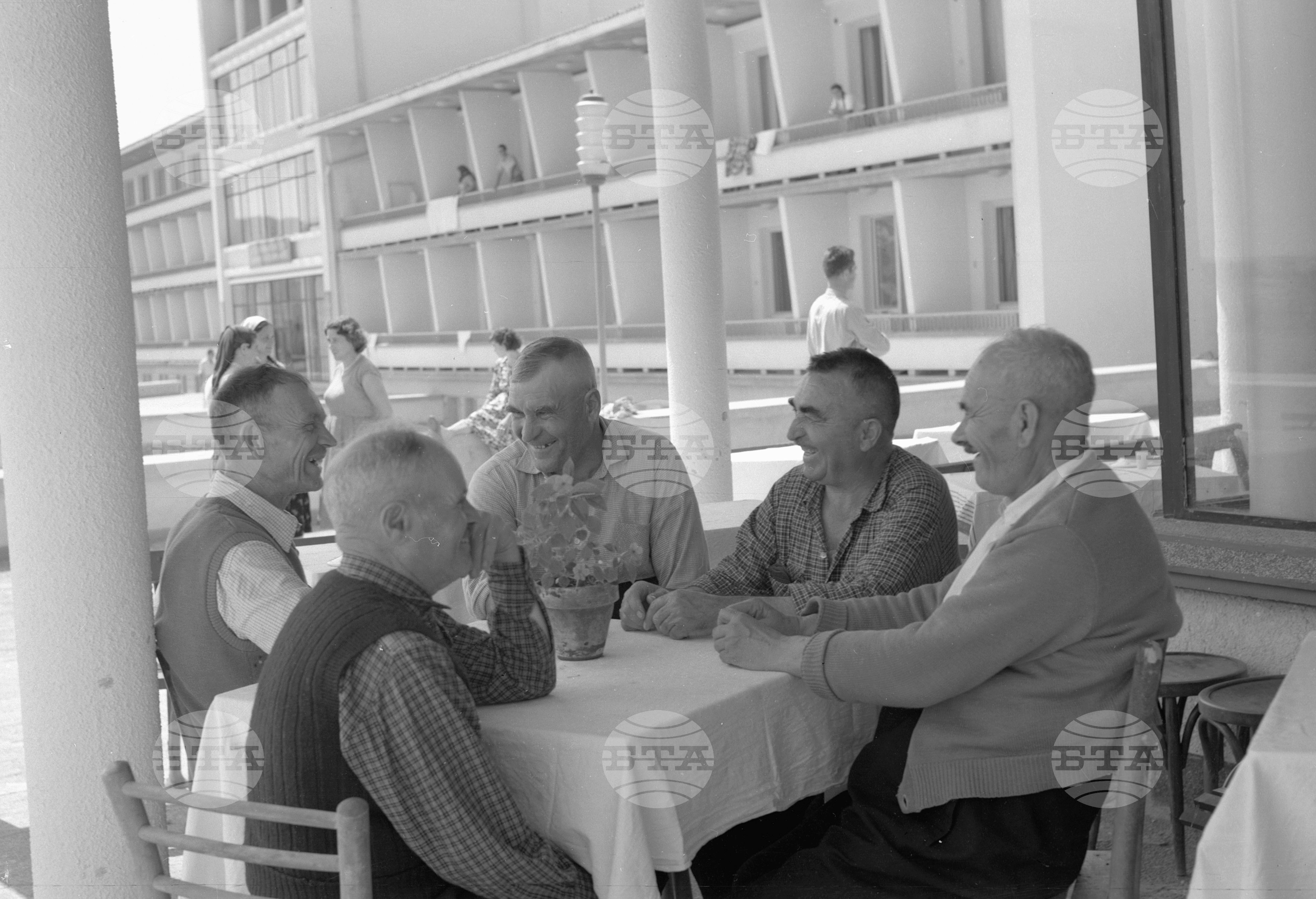 В почиваната станция на трудещите се селяни в Хисаря - Пловдивски окръг