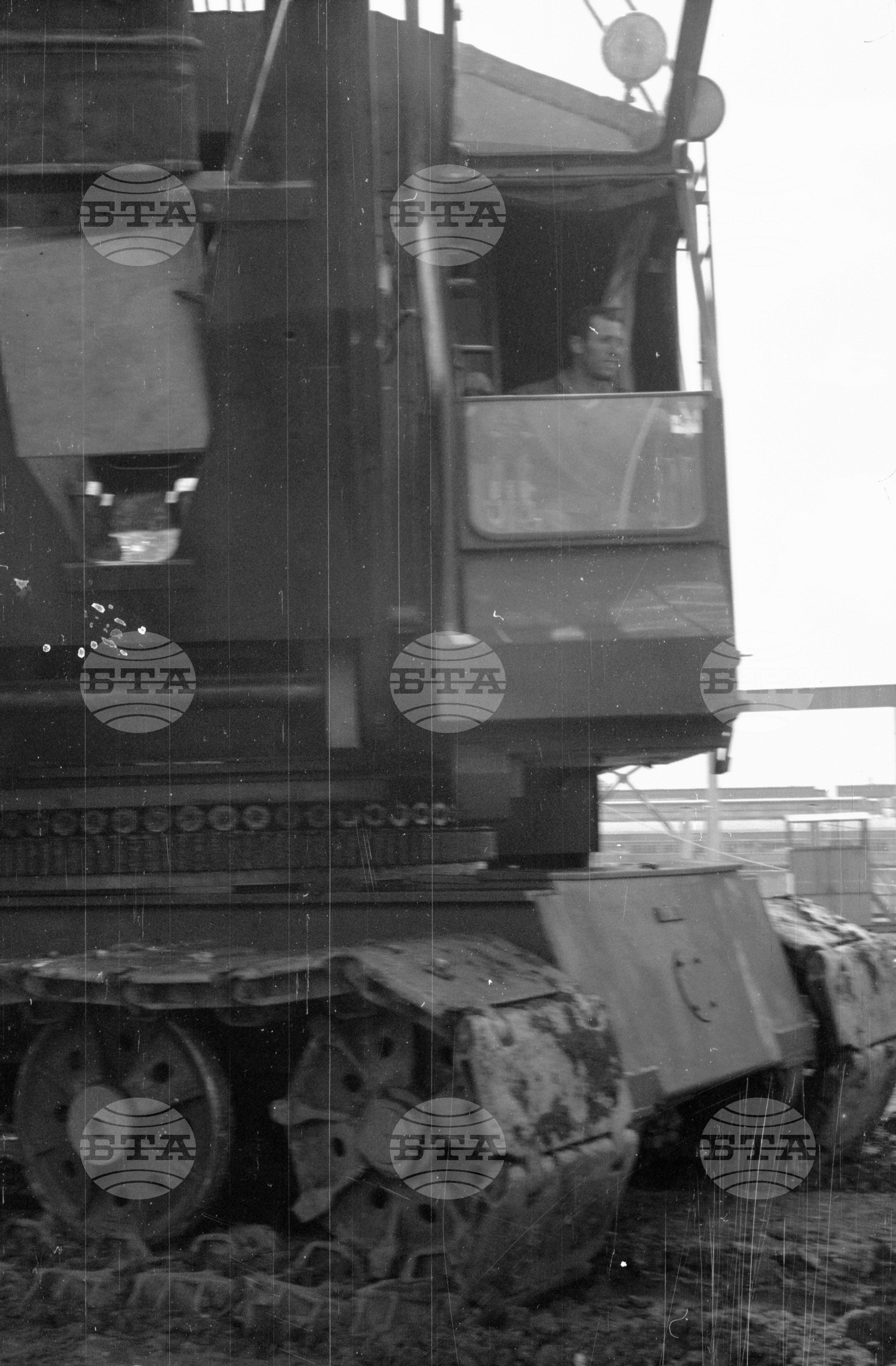 Из строежа на Кремиковския металургичен комбинат 1963 година