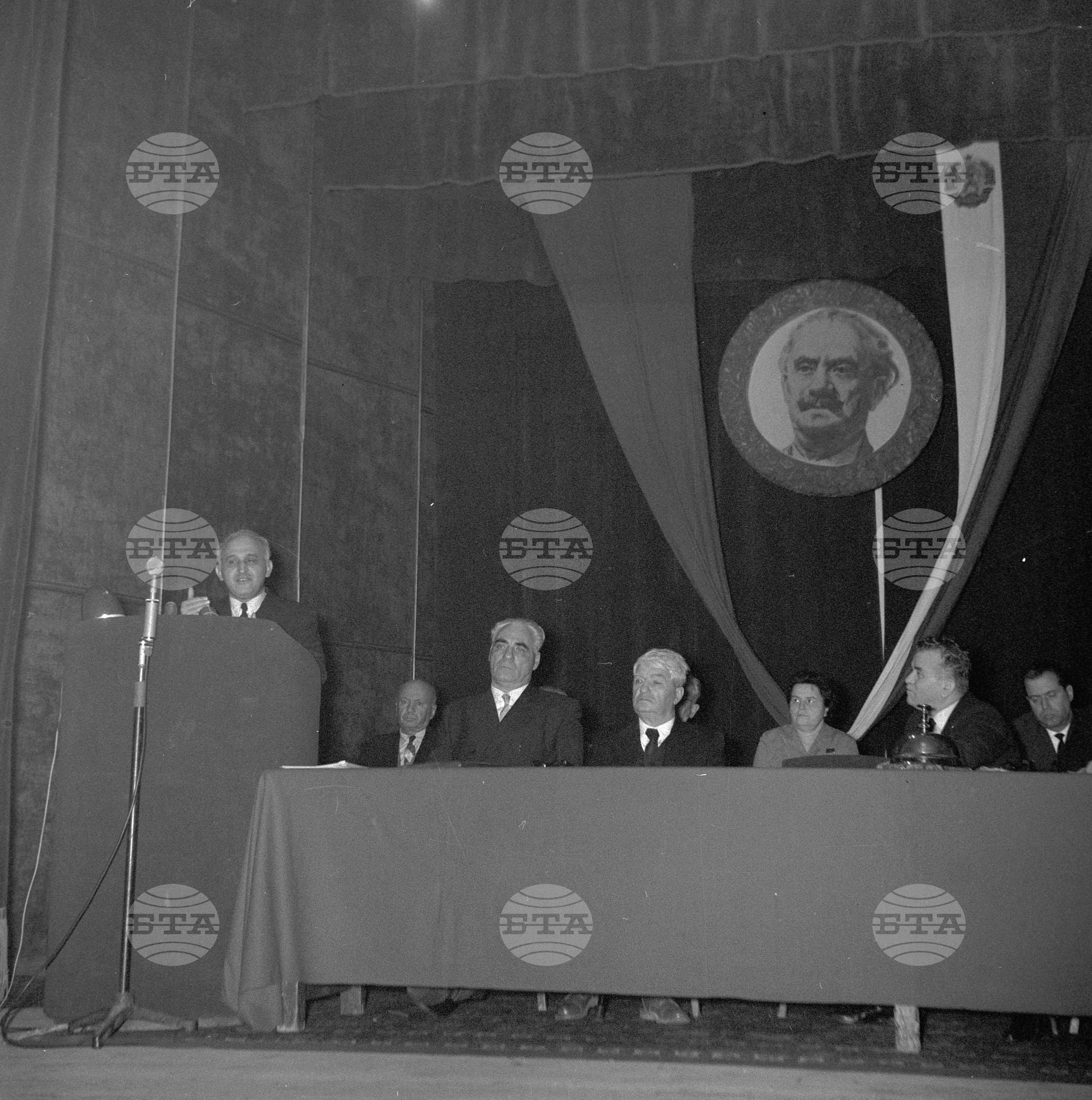 Заседание на Националния съвет на Отечествения фронт в София 1962 година