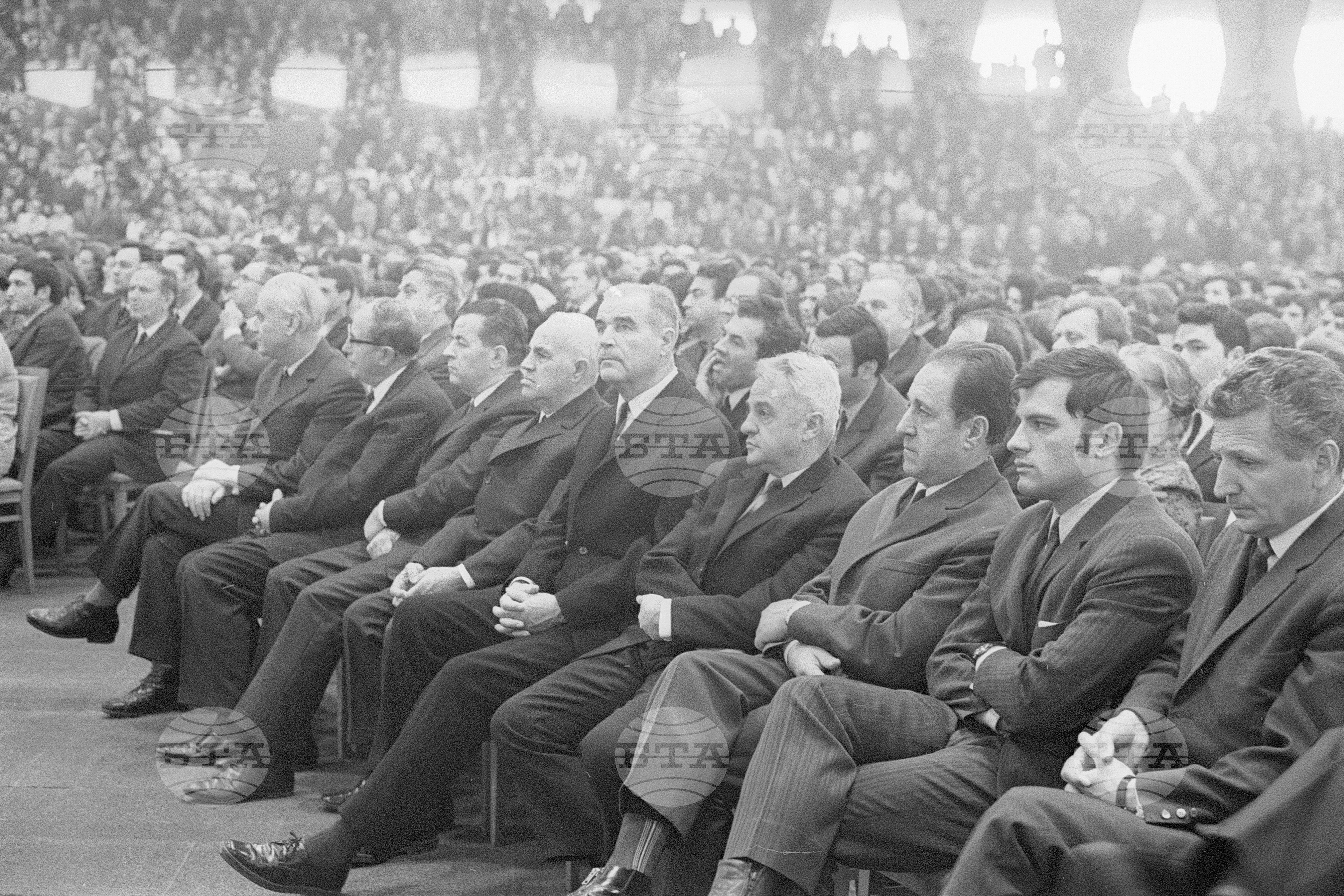 Среща на Политбюро на Централния комитет на Българската комунистическа партия (ЦК на БКП) със студентите в София