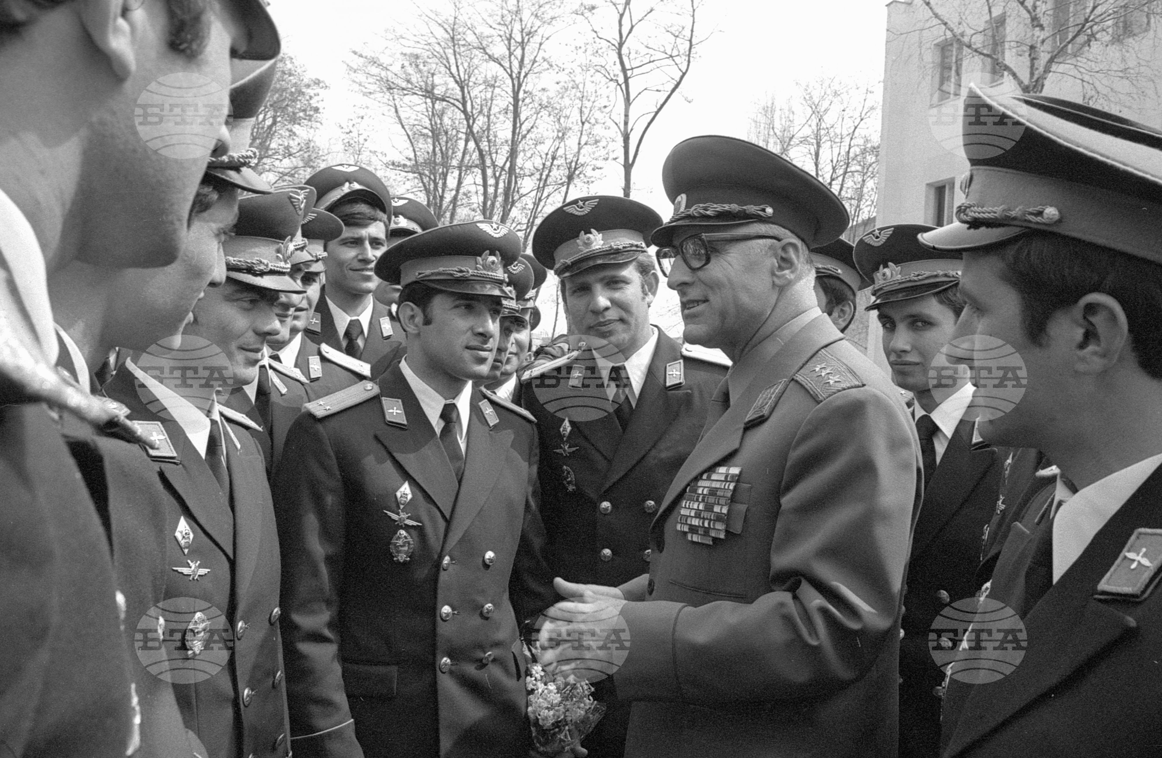 Випуск "Освобожденски" на  Висше народно военновъздушно училище (ВНВВУ; дн. ВВВУ) "Георги Бенковски" - град Долна Митрополия