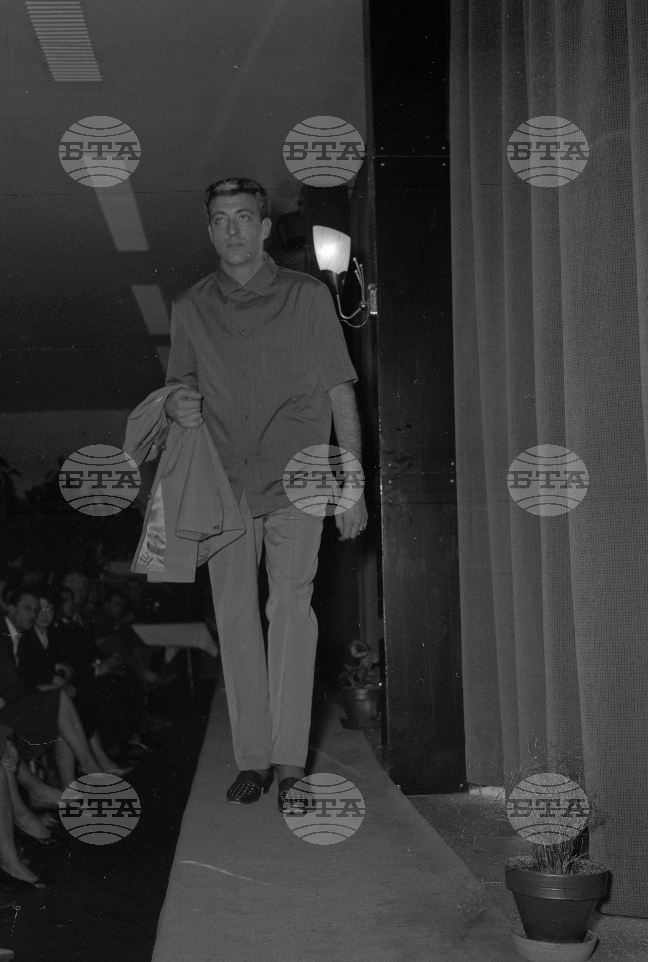 Представяне на презентация на Конгреса на модата във Варшава - 1963