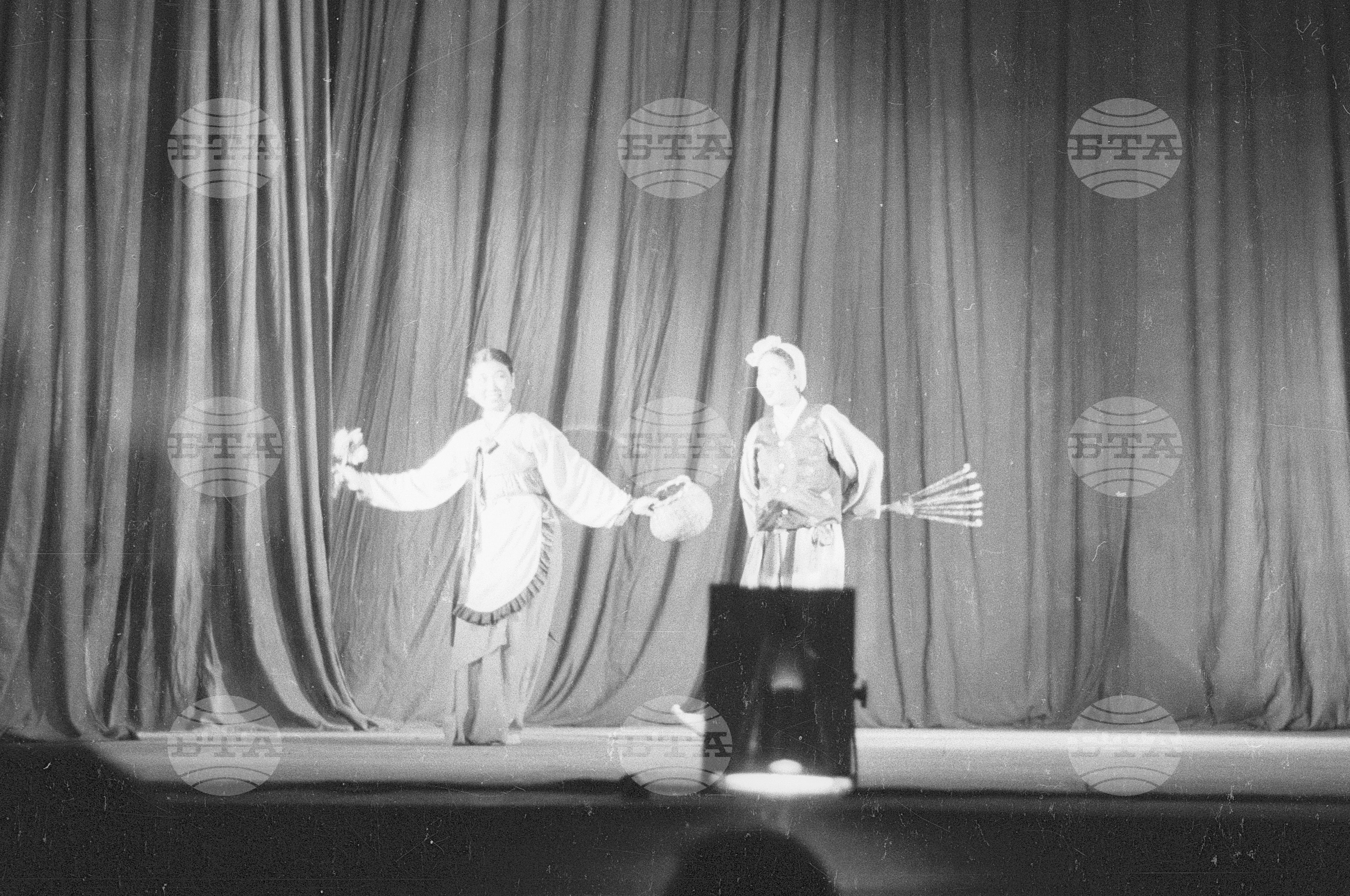 Корейски ансамбъл в Пловдив, 1951