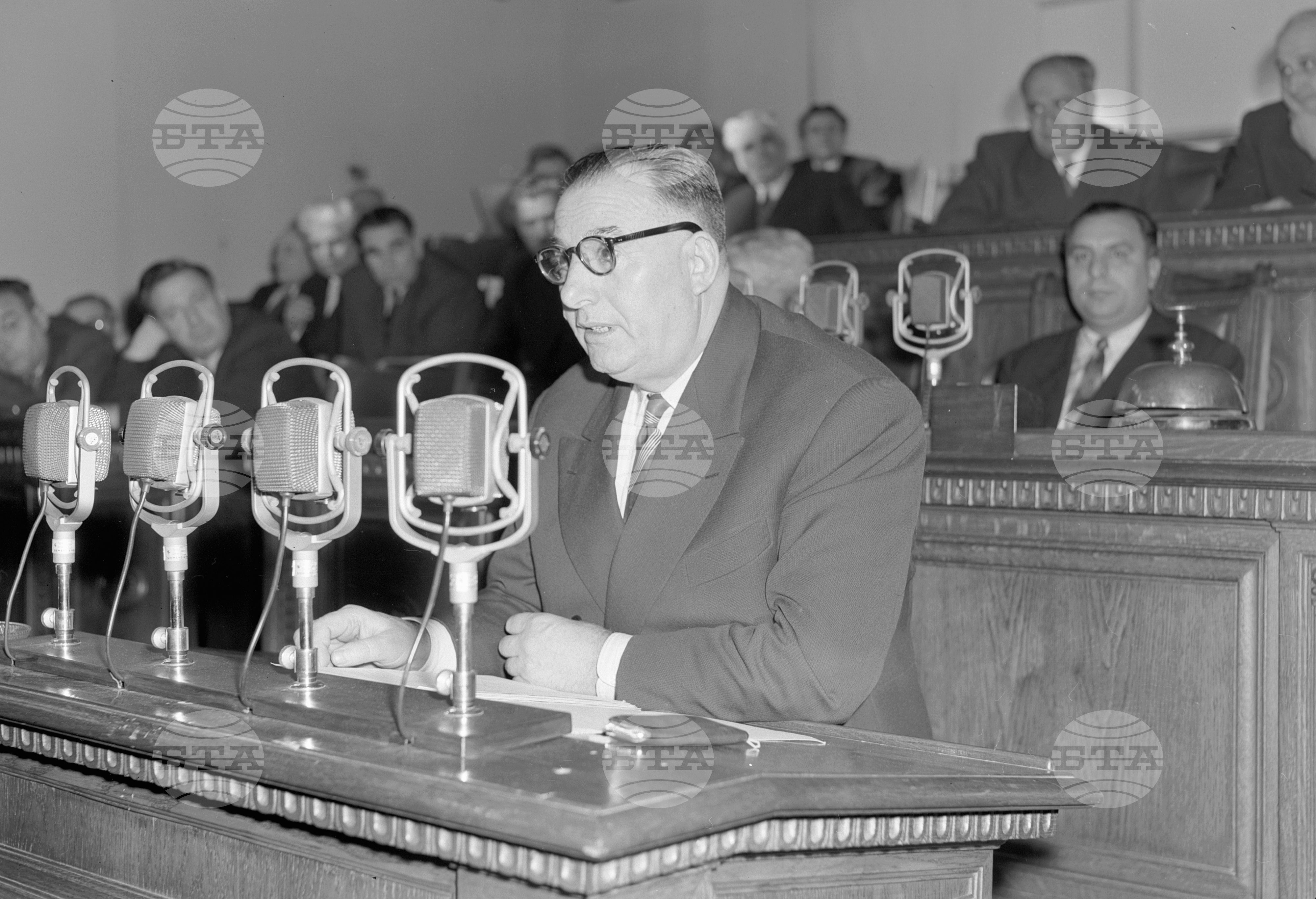 Първа редовна сесия на III-то Народно събрание
