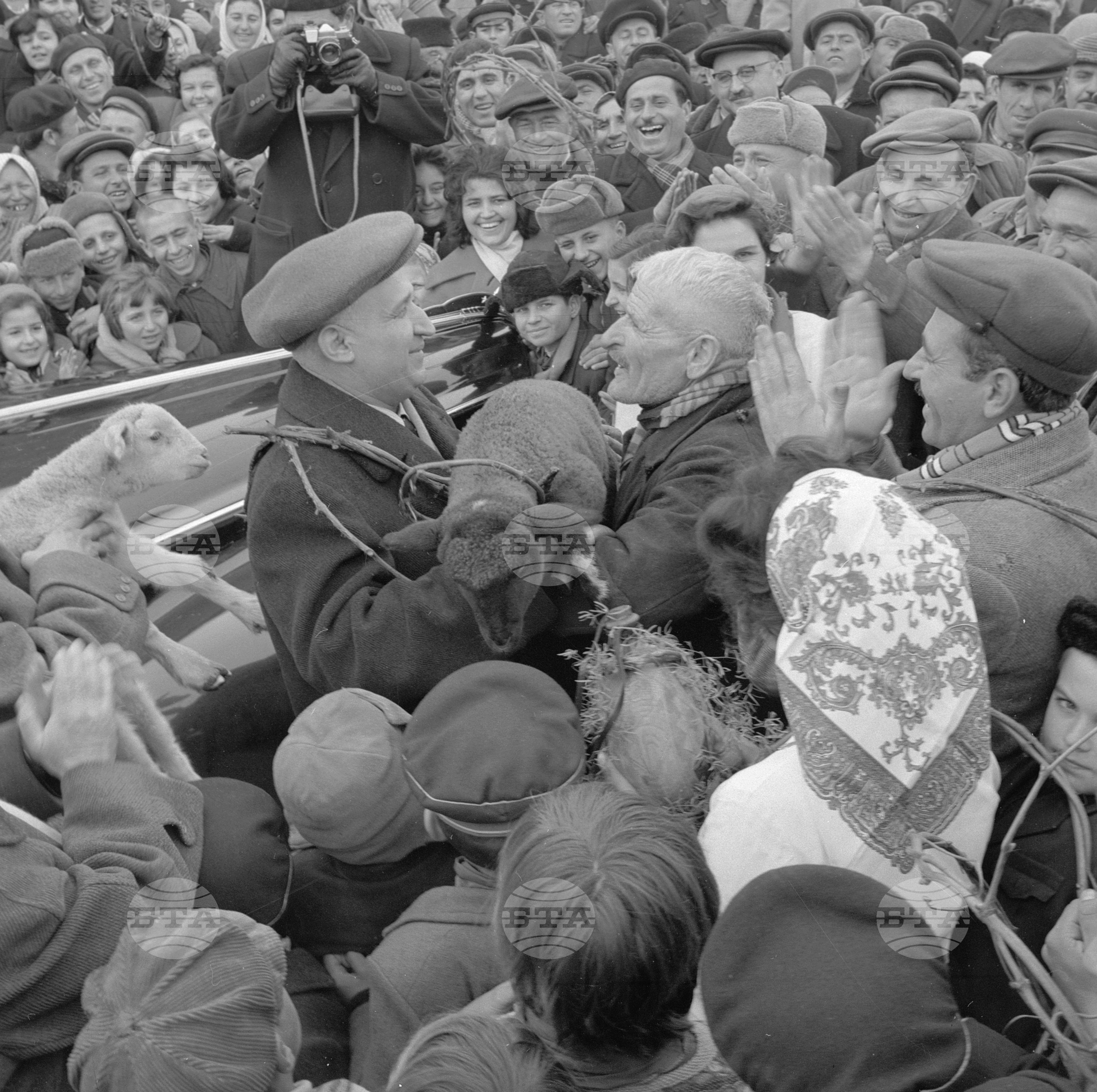 Посещението на другаря Тодор Живков в Плевен и окръга по случай празника на лозаря "Трифон Зарезан"
