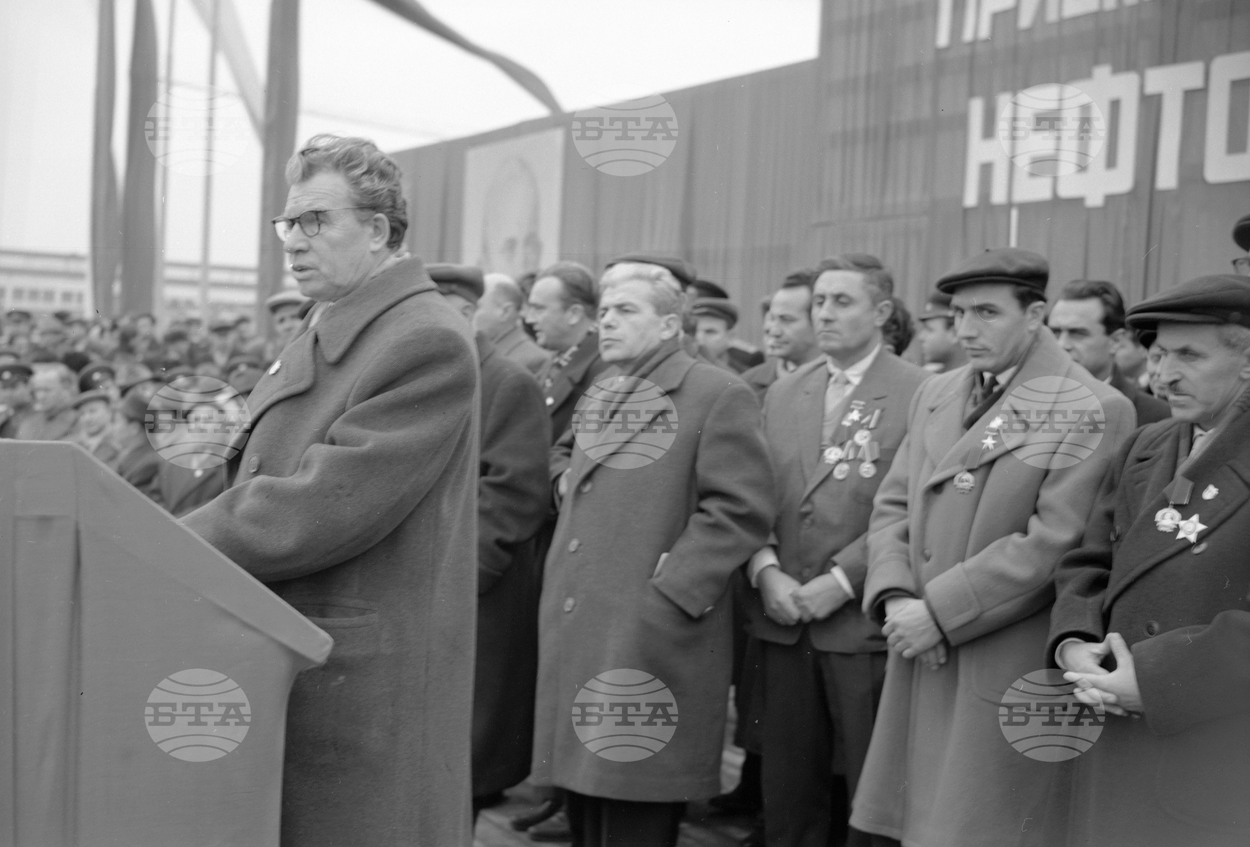 Тържествено откриване на нефтохимическия комбинат в Бургас