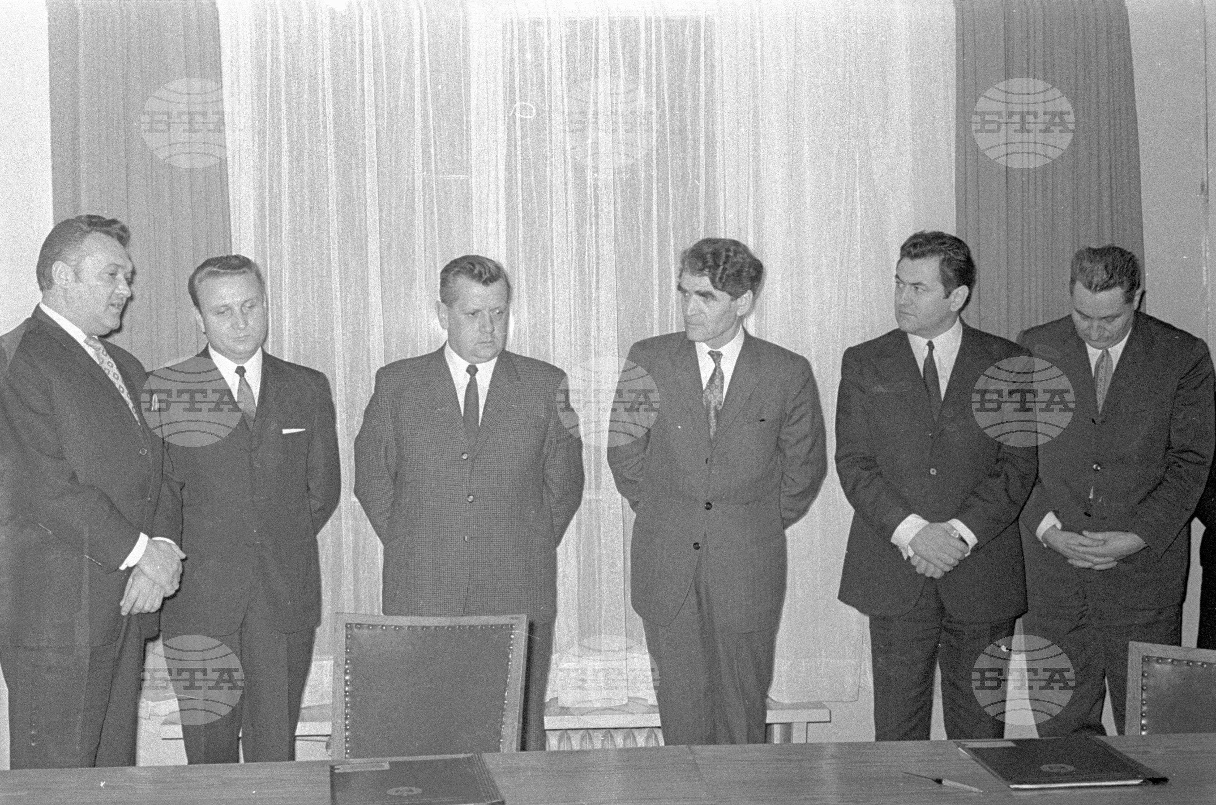 Подписване на българо - унгарски договор в Министерството на вътрешната търговия