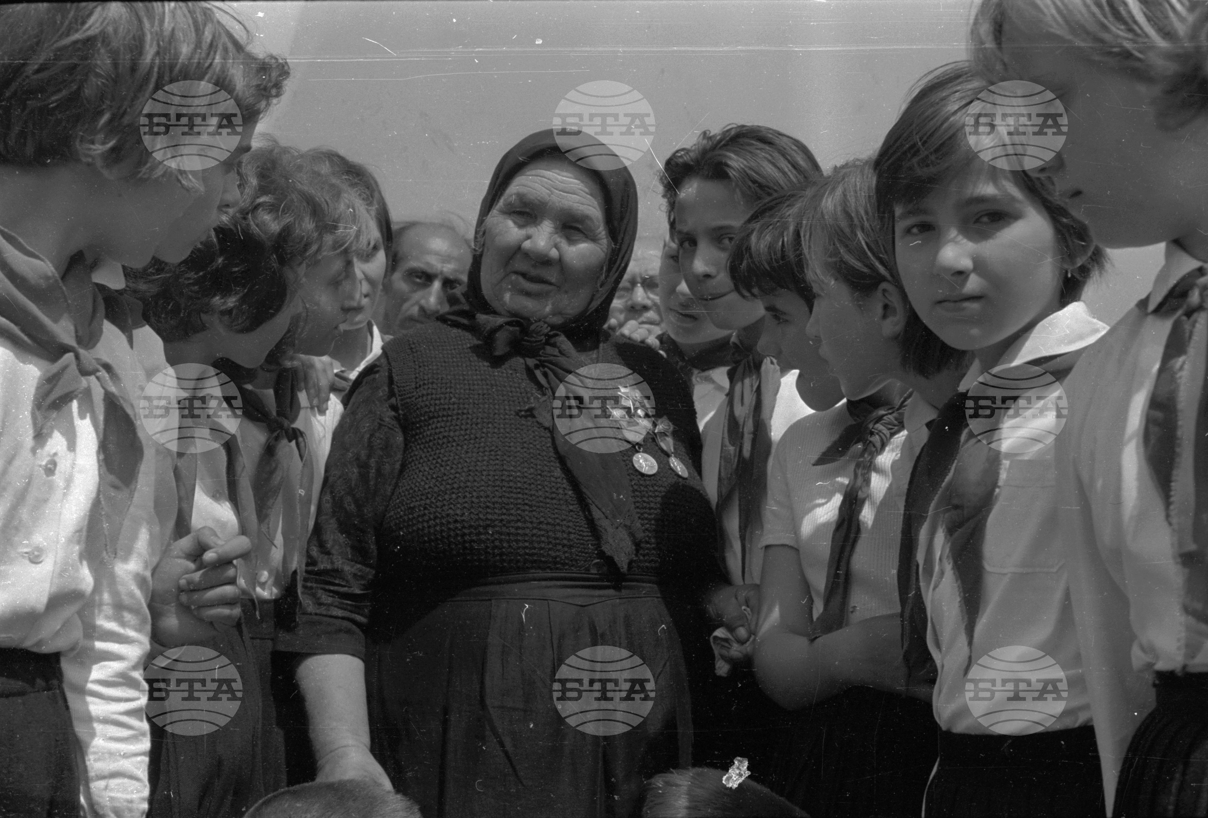 Тържествен митинг по случай 2 юни, в местността Жерково, Софийски окръг част 2