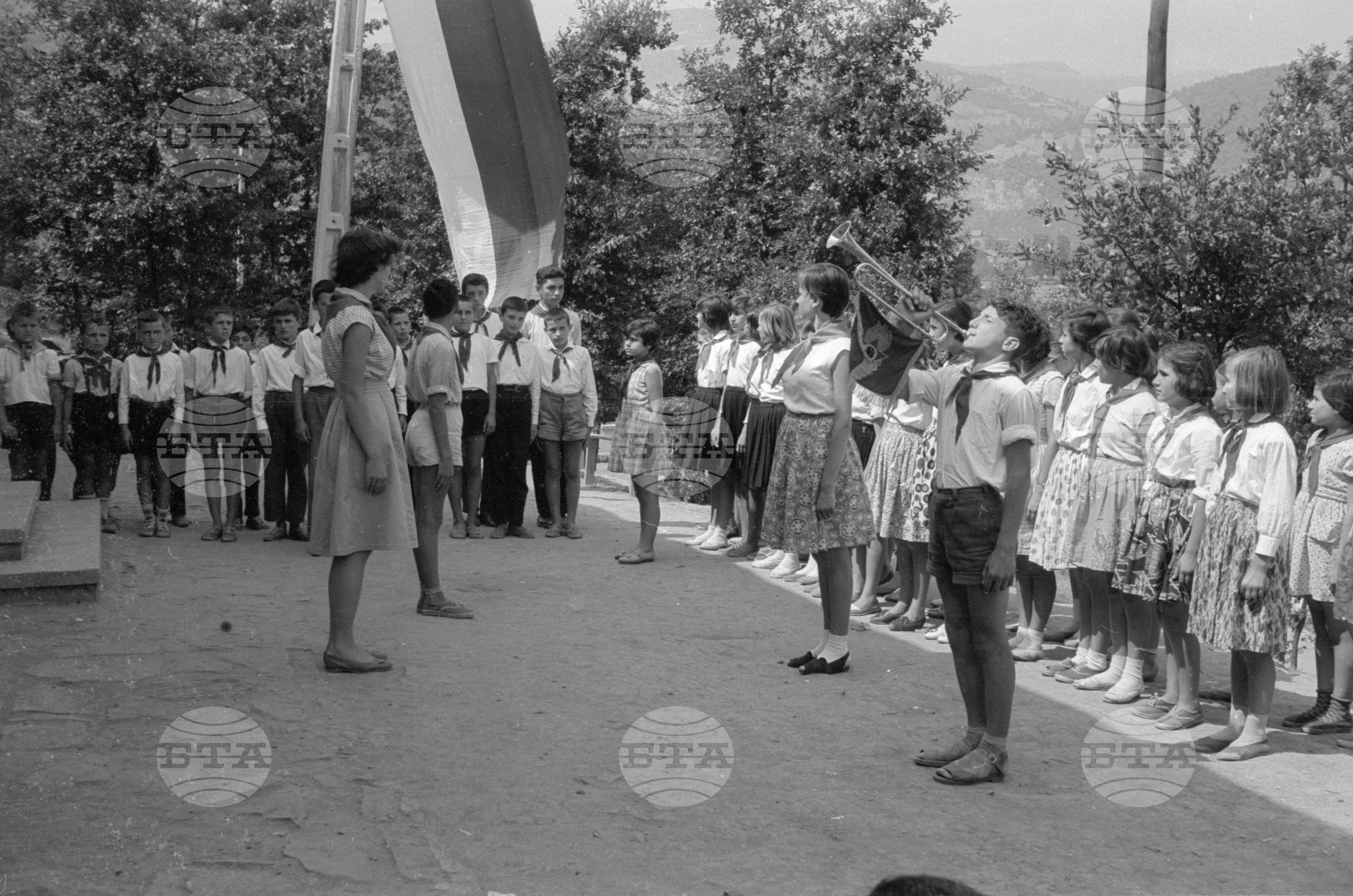 В пионерския лагер до гара Лакатник - Искърското дефиле част 4