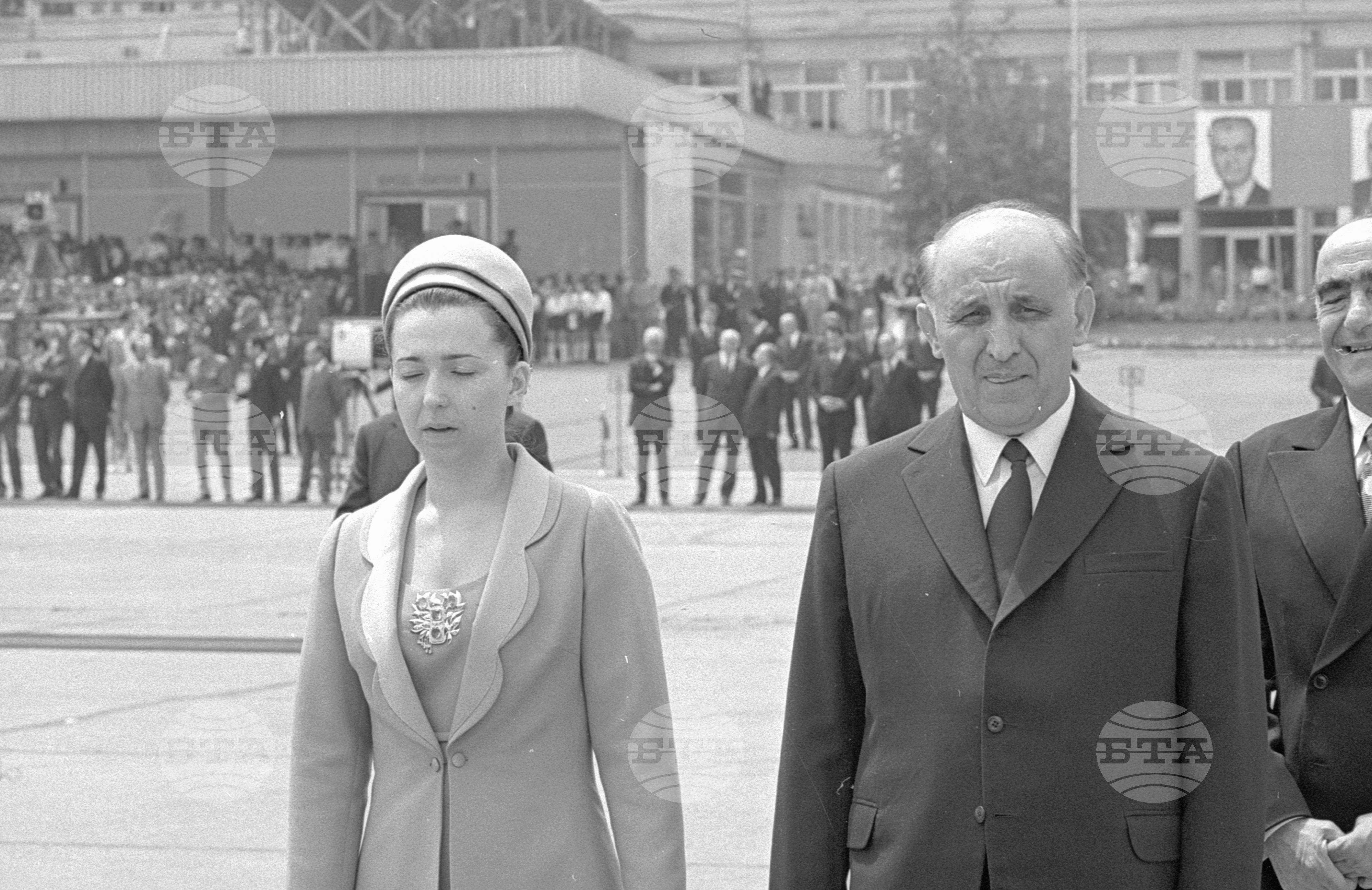 Посрещане на Шахиншаха на Иран Мохамед Реза Пахлави