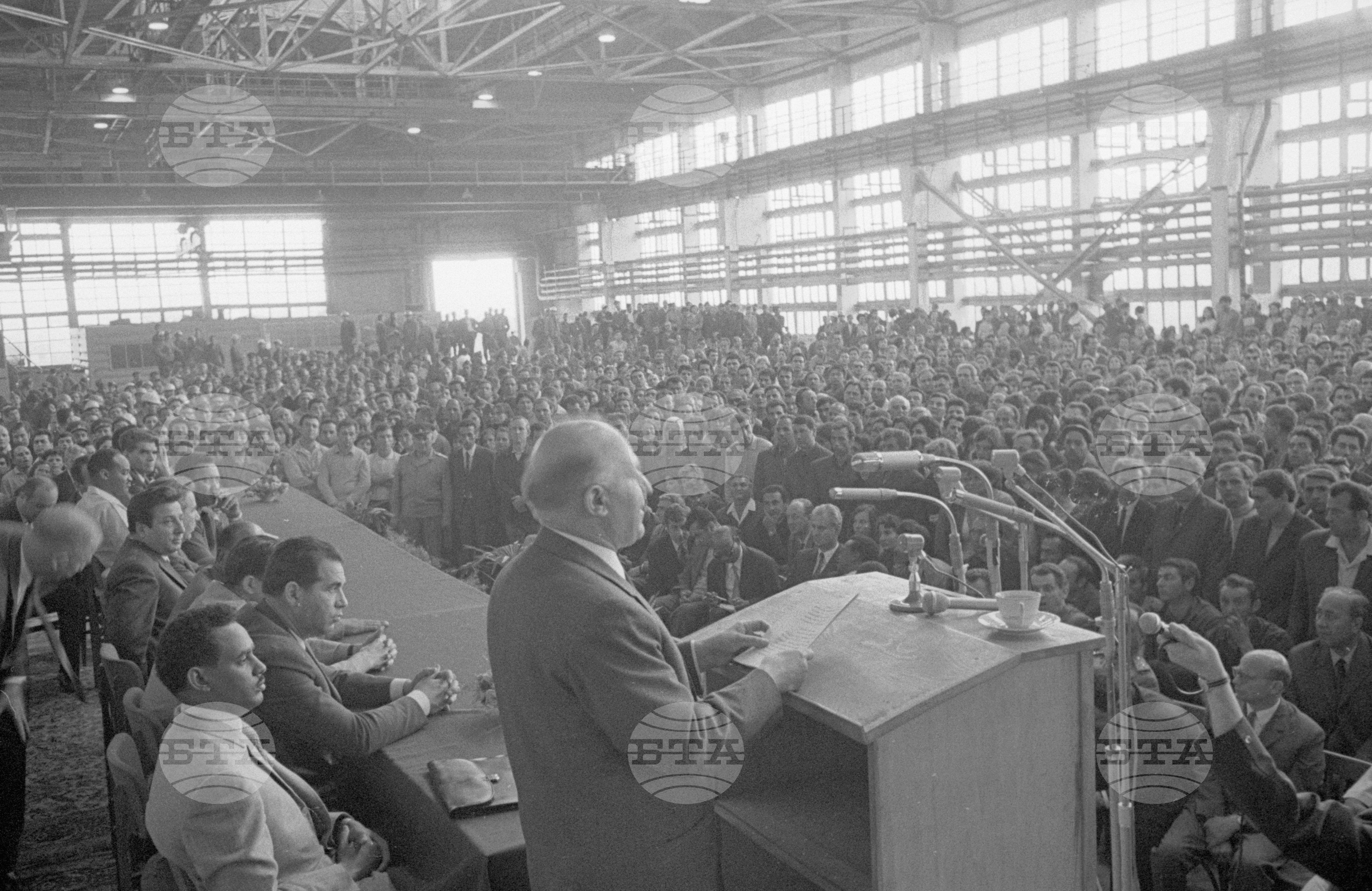 Генерал-майор Джафаар Мохамед Нимейри на посещение в България - част 2