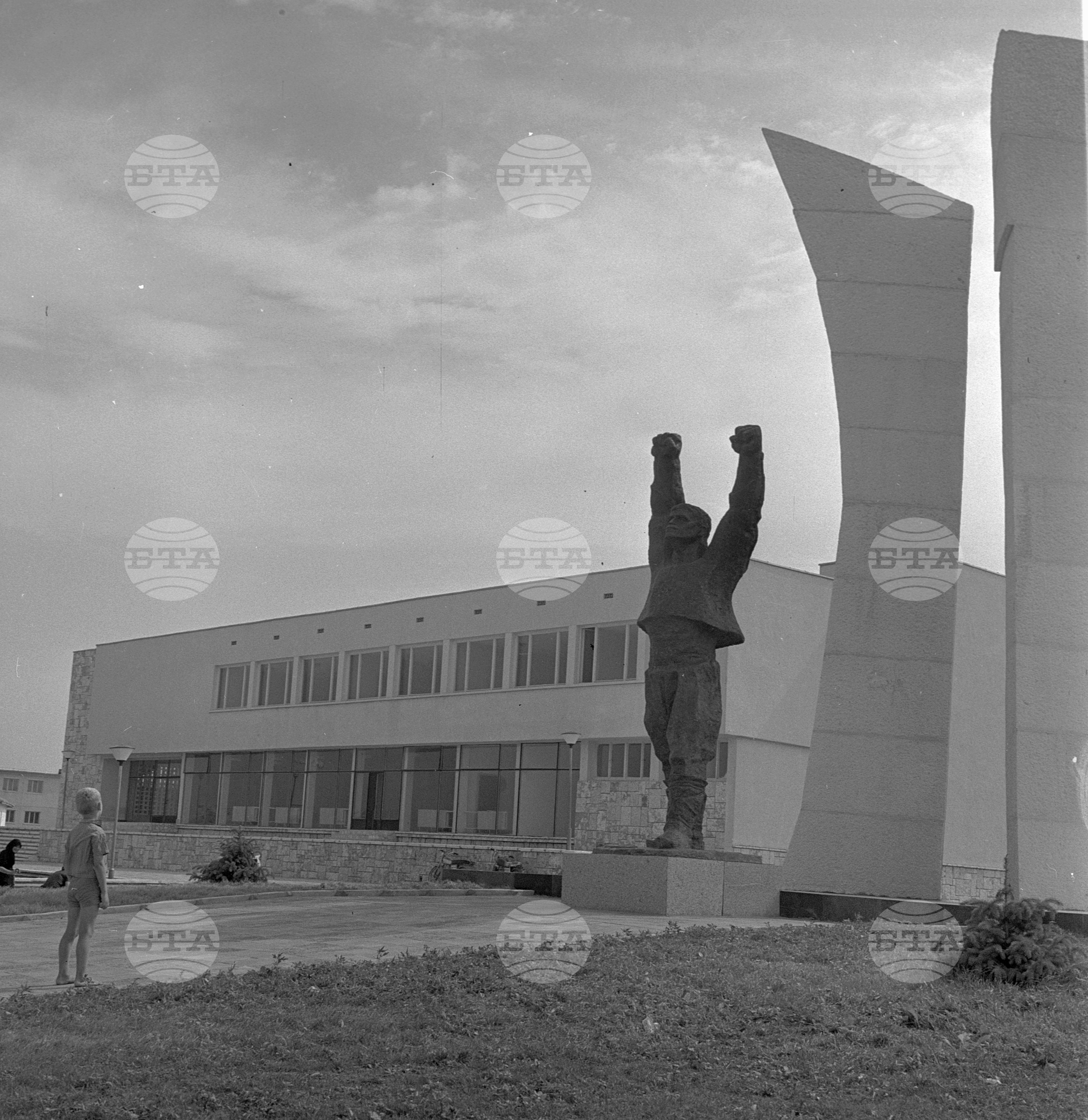 Паметник по случай 70-годишнината от Селското въстание в Дуранкулак и Шабла