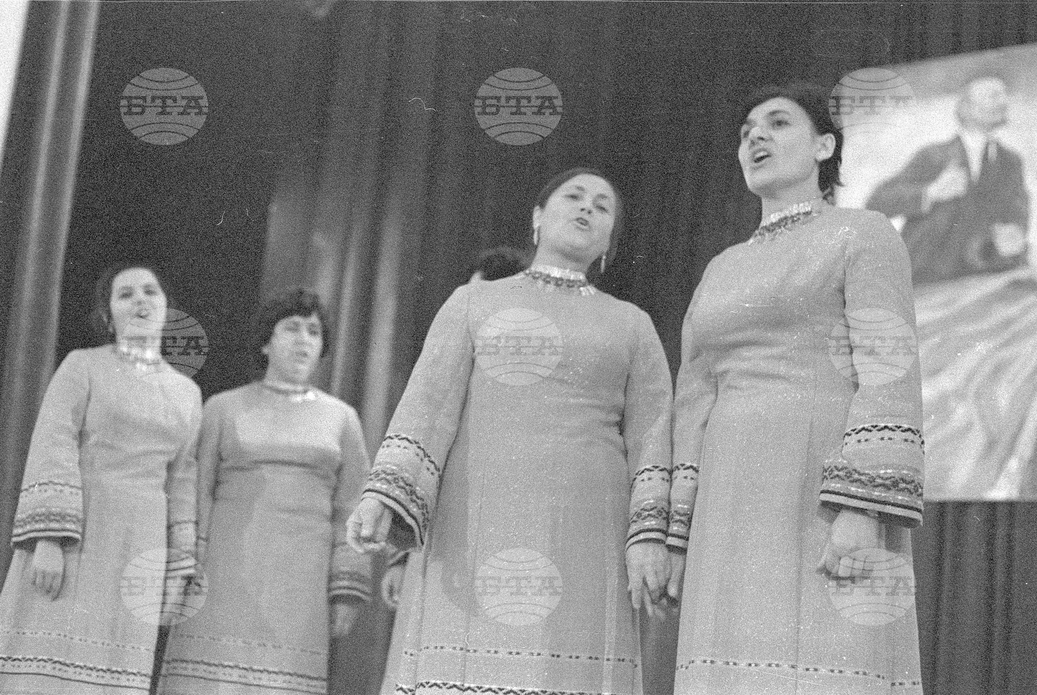 Концерт на самодейни колективи, изпълняващи руски песни