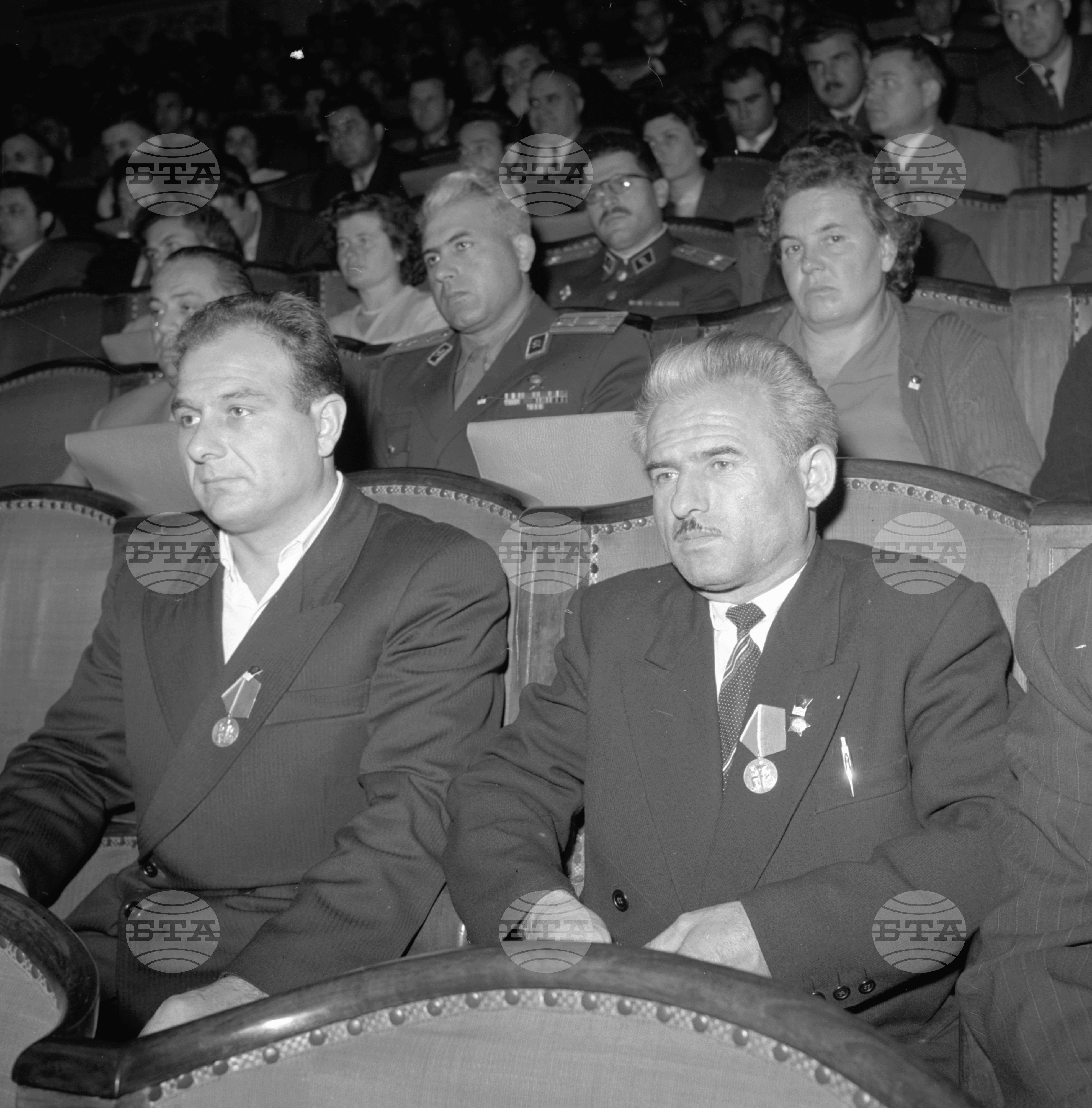 Осмият конгрес на Българската комунистическа партия част 14