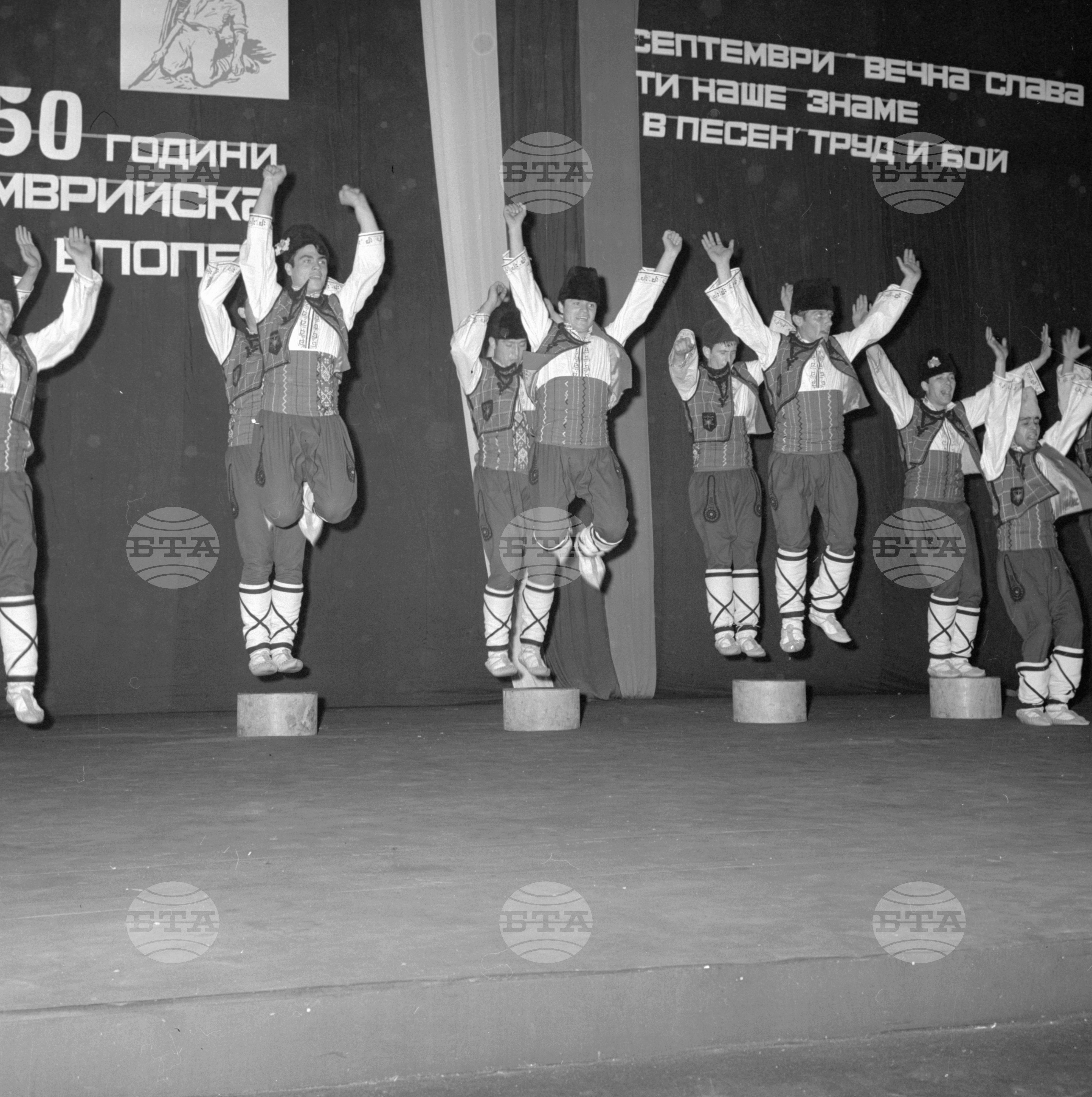 Втори етап на Прегледа на художествената самодейност при Дома на народната армия в Шумен