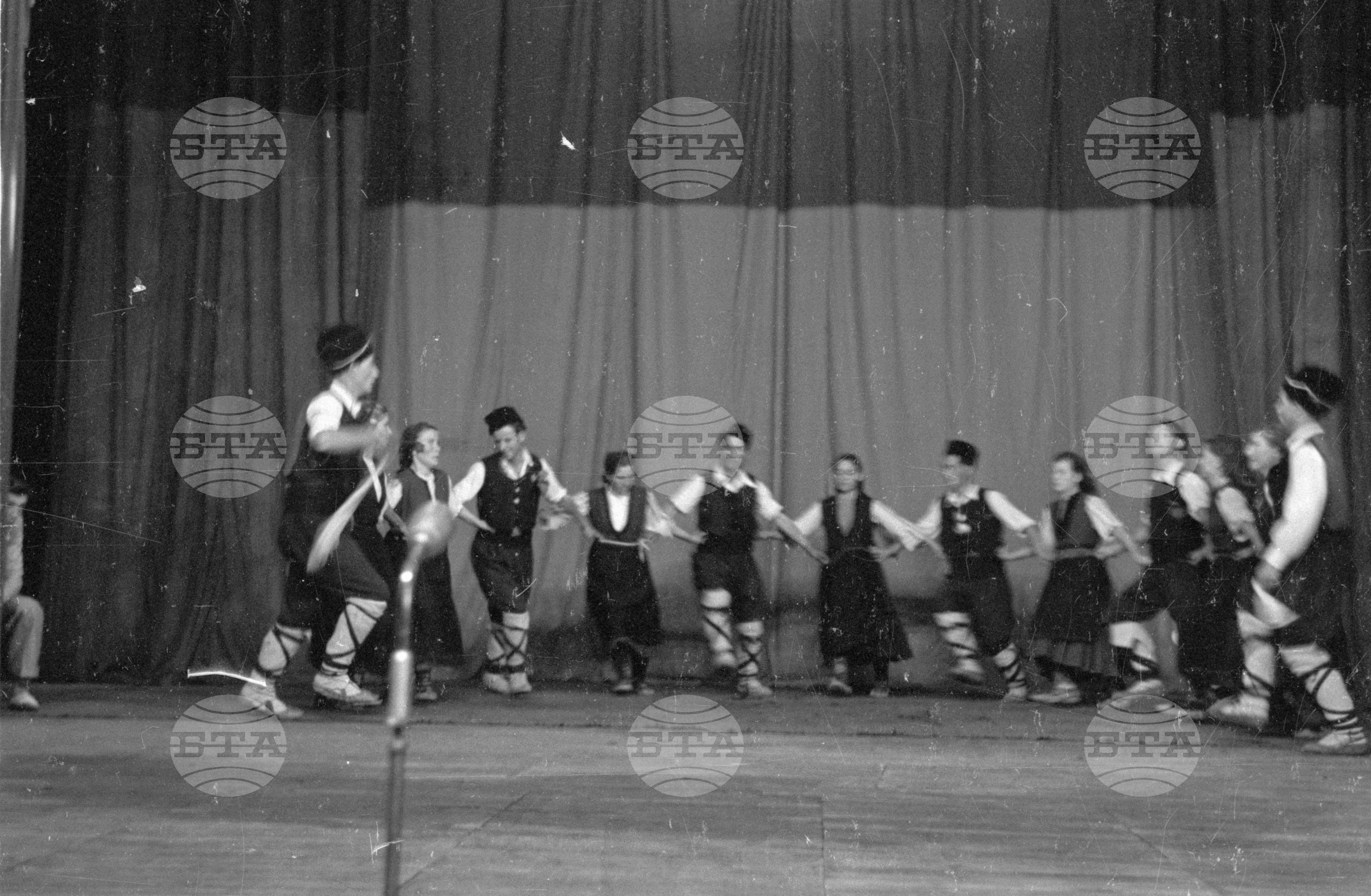 Окръжен преглед на художествената самодейност, 1951