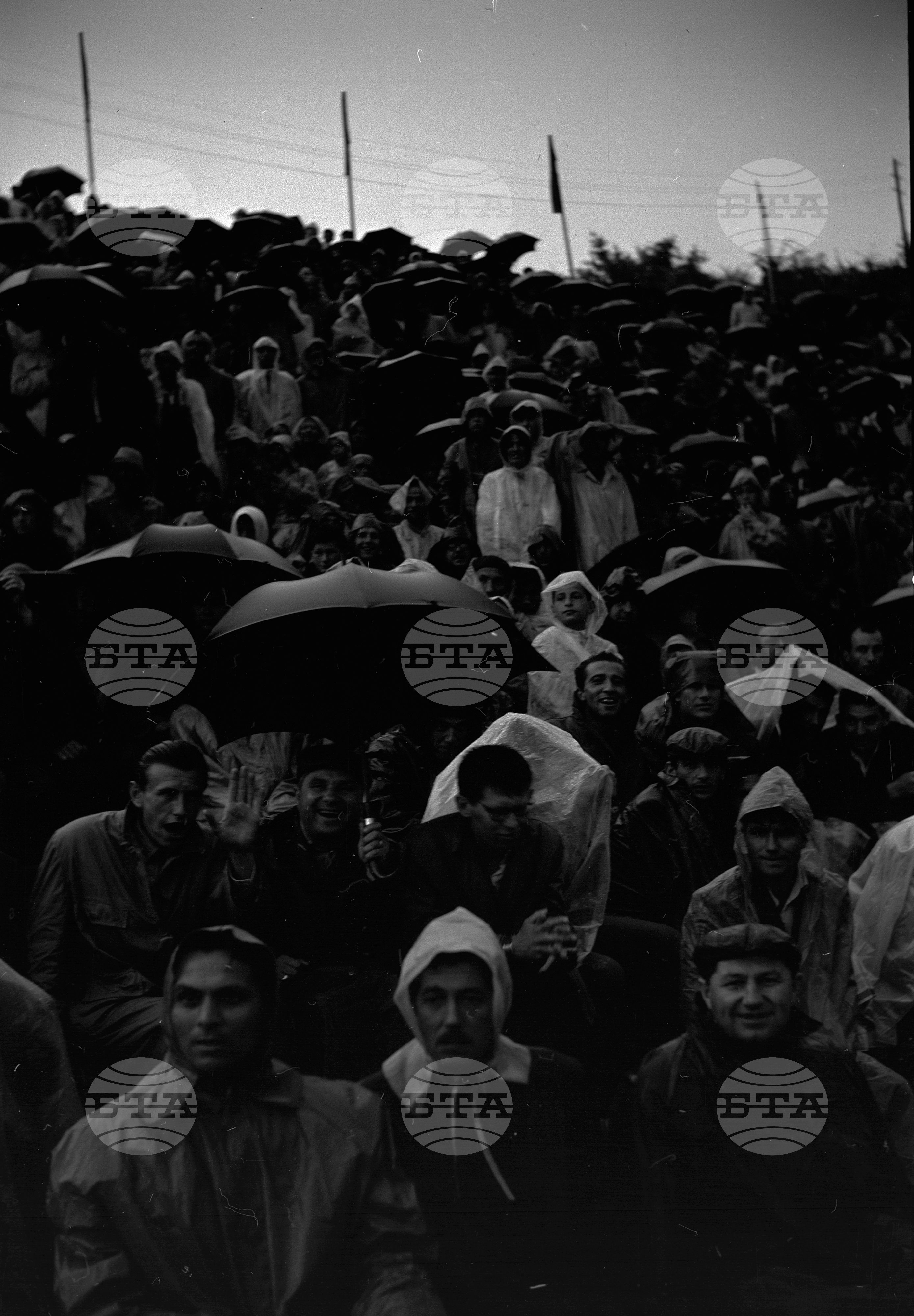 Футболен мач между отборите на "Балкан"-Габрово и "Раковски"-Димитровград в град Габрово